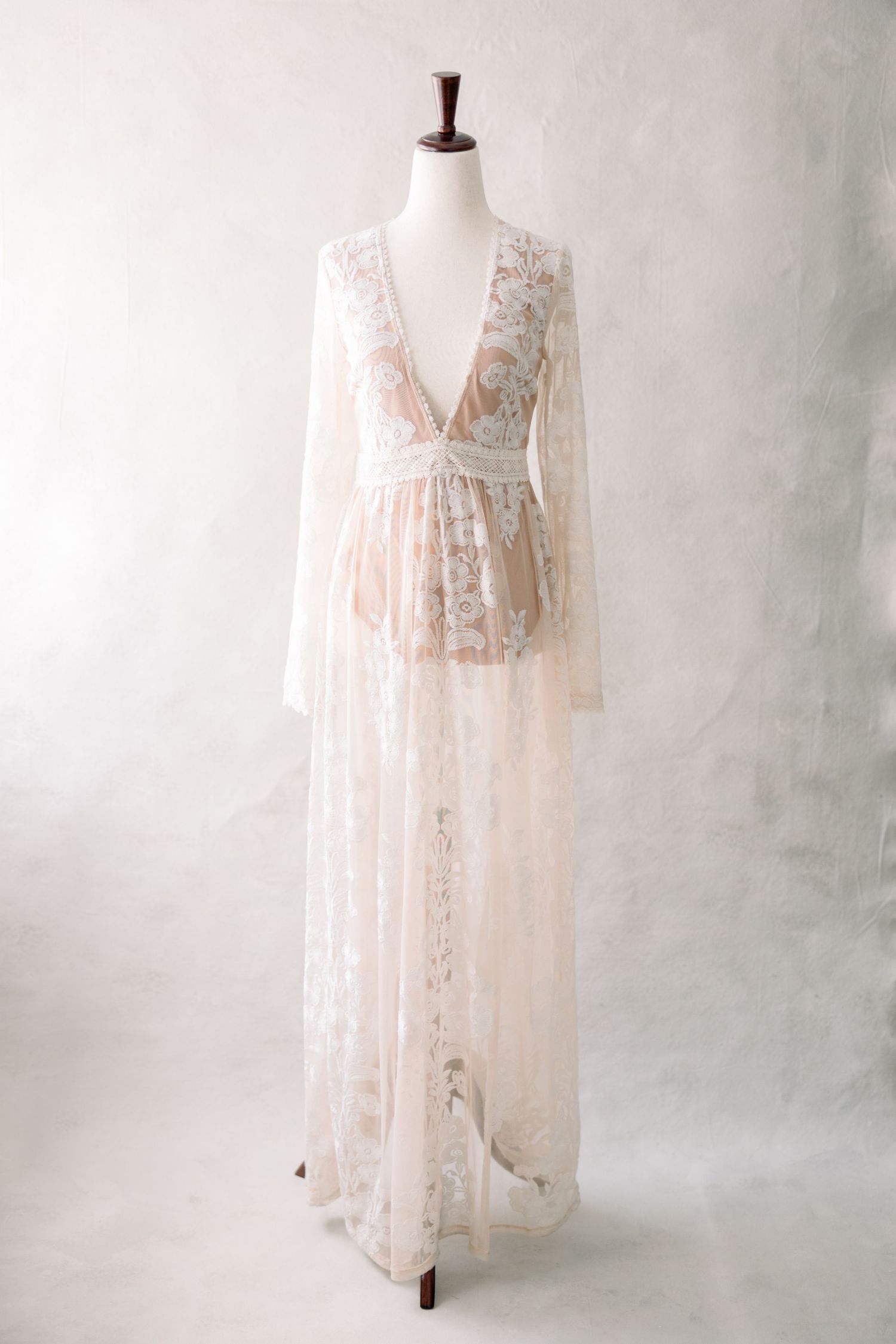 Tampa Family Photographer Client Wardrobe, Women's Gown