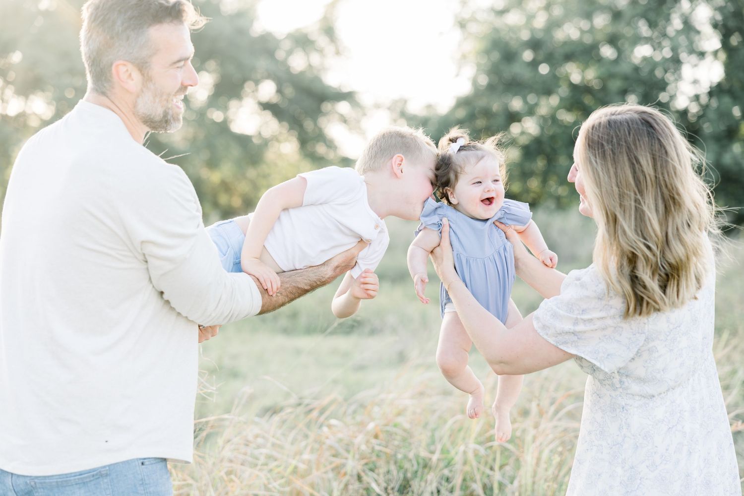 Tampa Family Photographer Tampa Newborn Photographer Tampa Maternity Photographer Heather Walker Photography Outdoor Florida family session