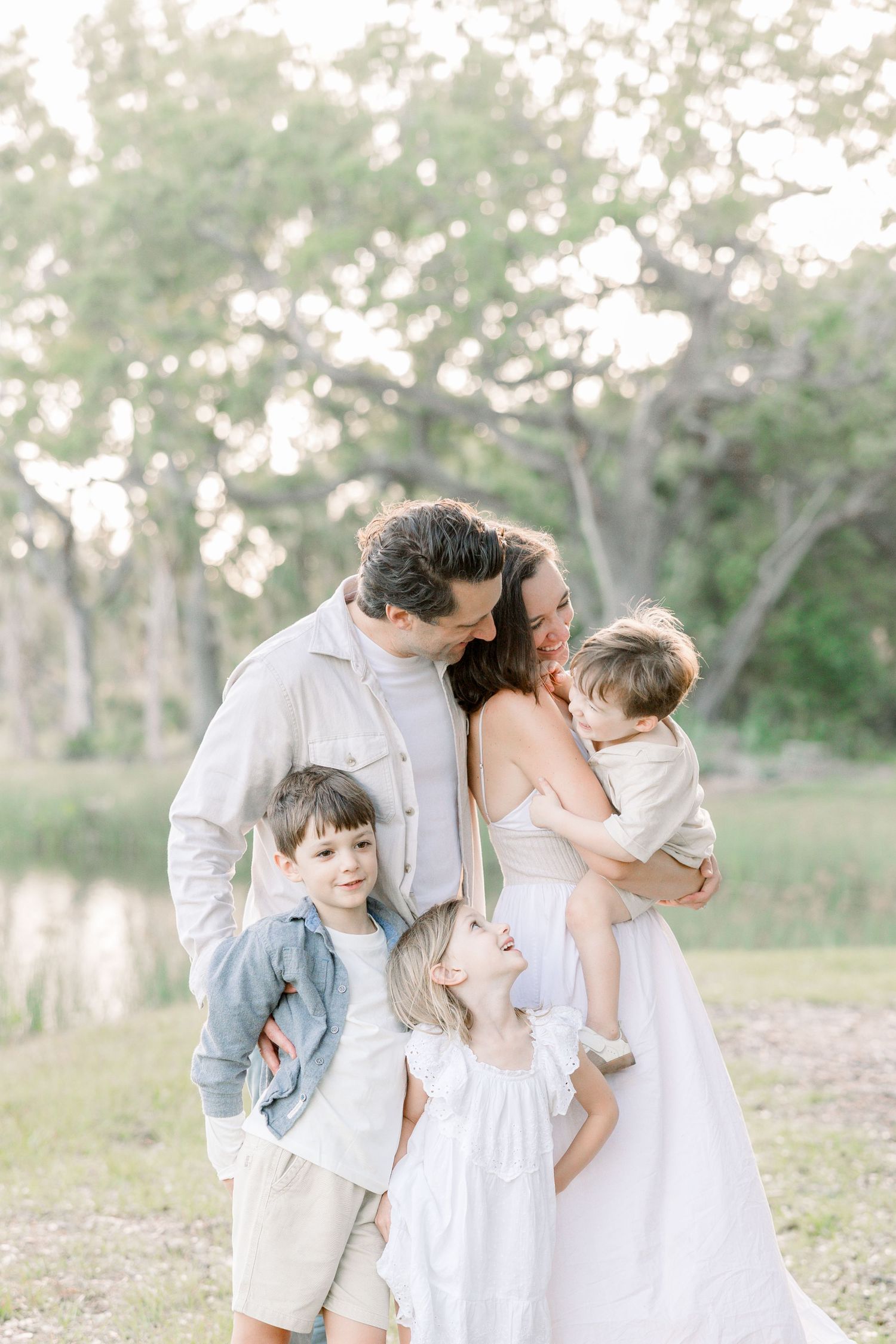 Tampa Family Photographer Tampa Newborn Photographer Tampa Maternity Photographer Heather Walker Photography Outdoor Florida family session