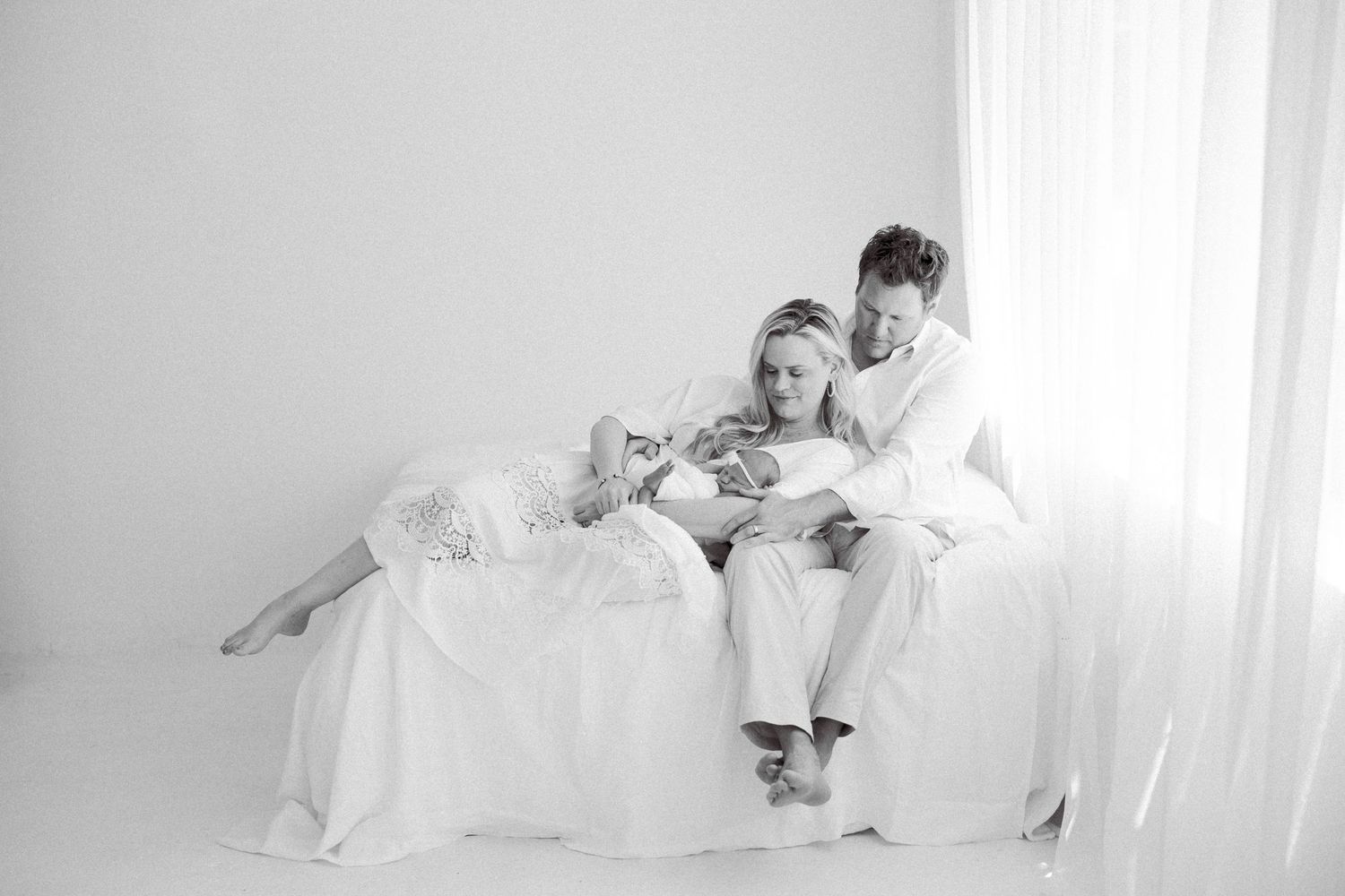 Tampa Family Photographer Tampa Newborn Photographer Tampa Maternity Photographer Heather Walker Photography Natural Light Studio newborn
