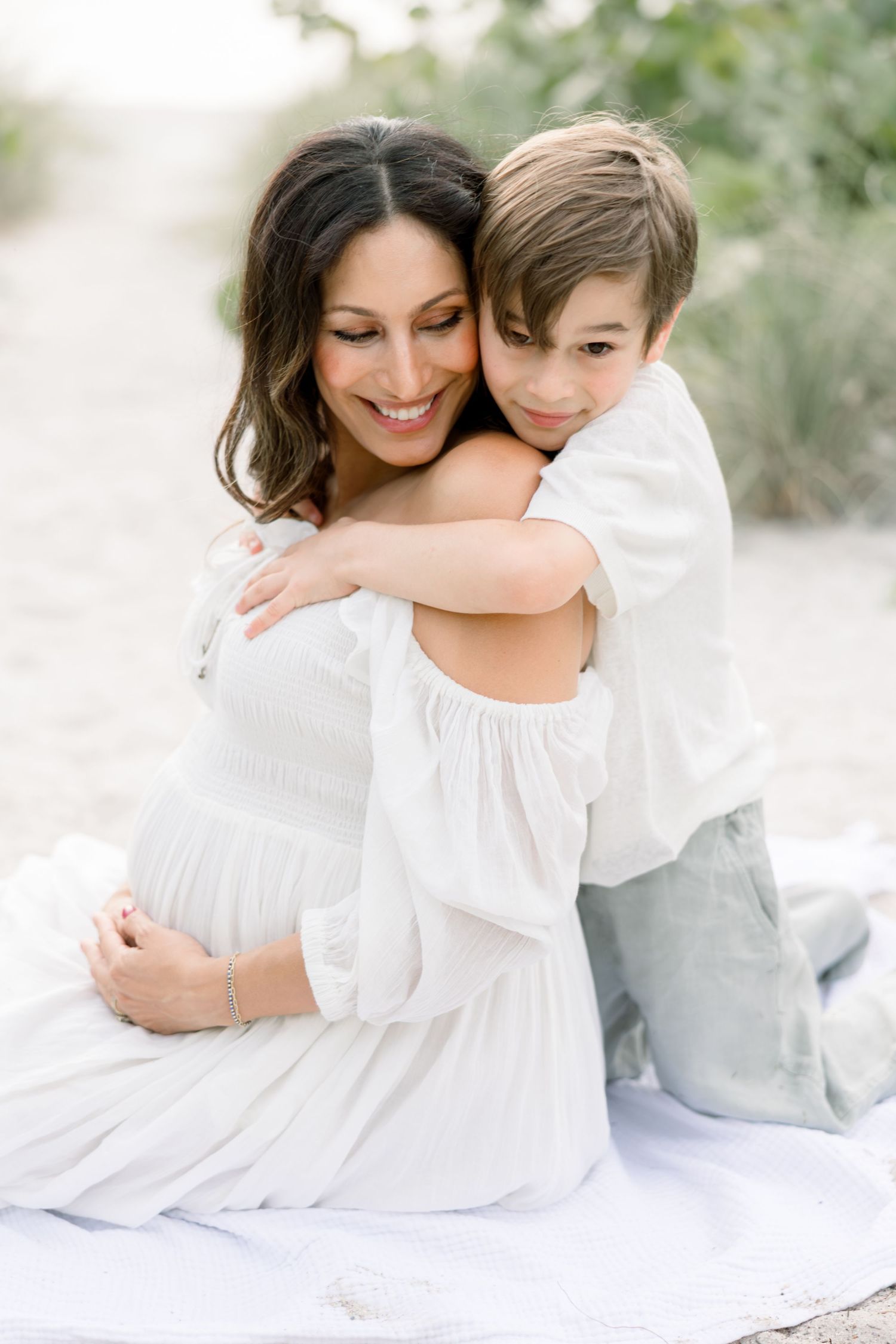 Tampa Newborn Photographer, Tampa Family Photographer, Tampa Maternity Photographer, Beach Maternity Portrait Session