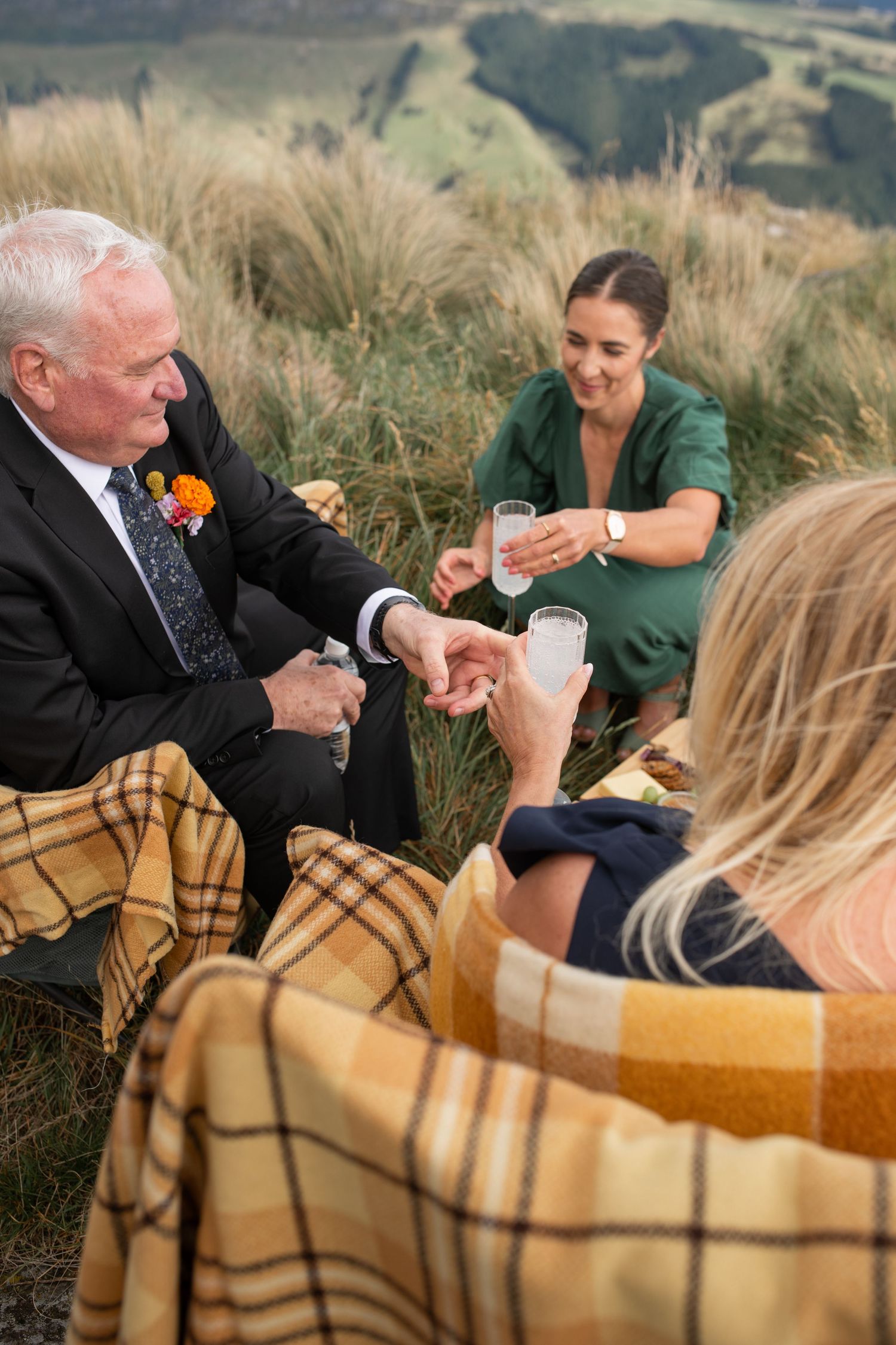 Wedding and Elopement Photography, Adventure elope in new Zealand, Canterbury, christchurch, Queenstown. NZ elopement intimate wedding venue