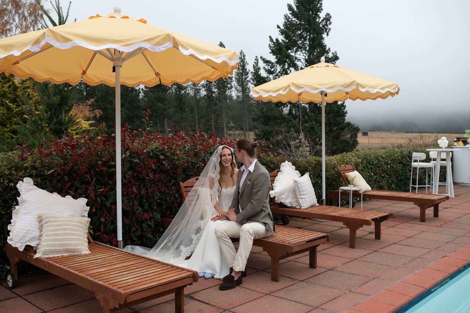 Wedding and Elopement Photography, Adventure elope in new Zealand, Canterbury, christchurch, Queenstown. NZ elopement intimate wedding venue