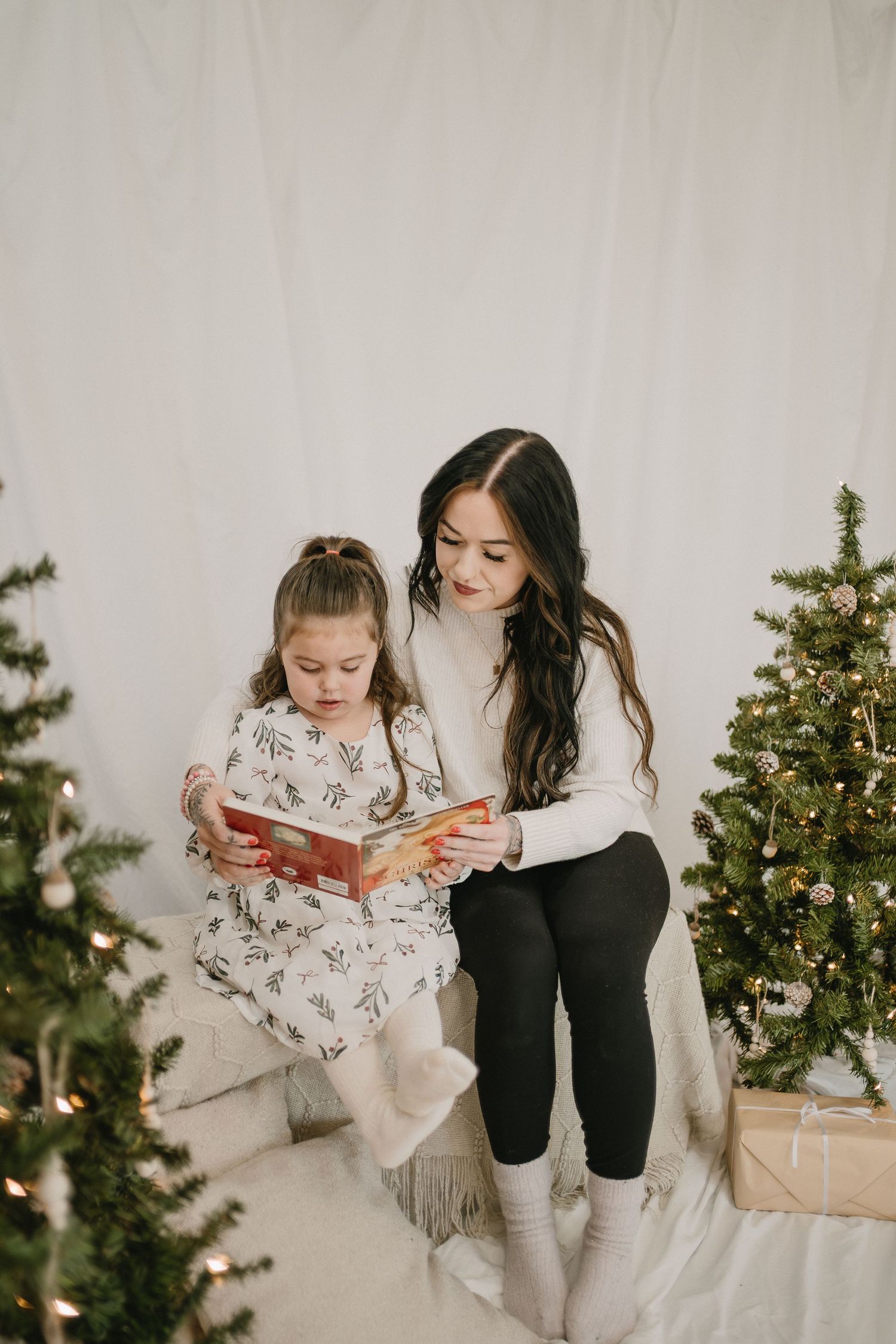 Winter family photos in Prince Edward Island.