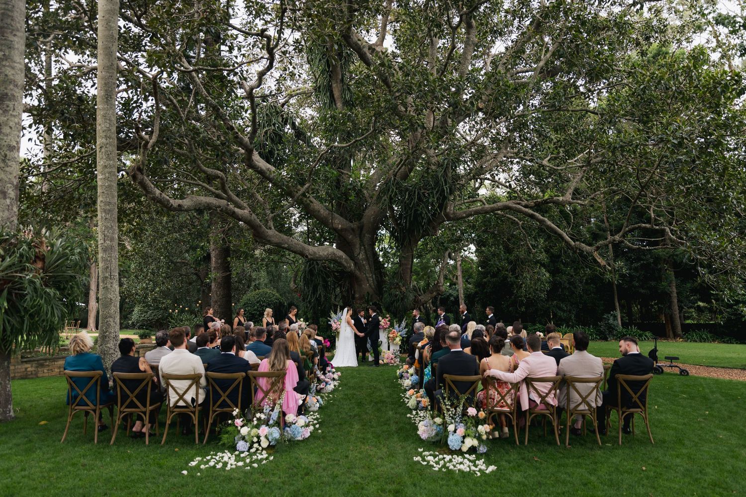 Gabbinbar Toowoomba ceremony, wedding photography Courteney Lee Photography
