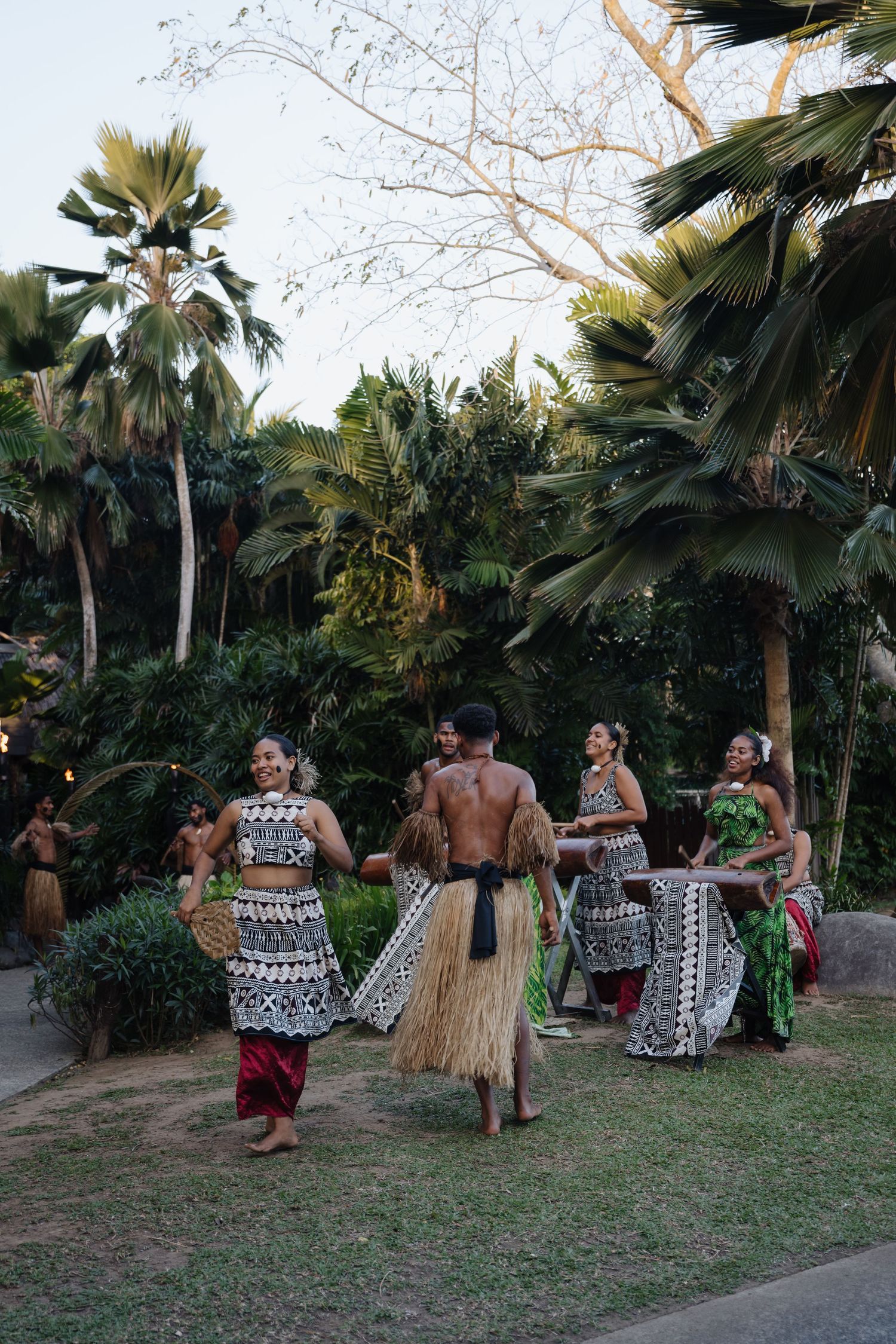 Fiji wedding photography, Shangri La Fiji wedding ,Shangri La Fiji Destination Wedding Courteney Lee Photography, Australian wedding