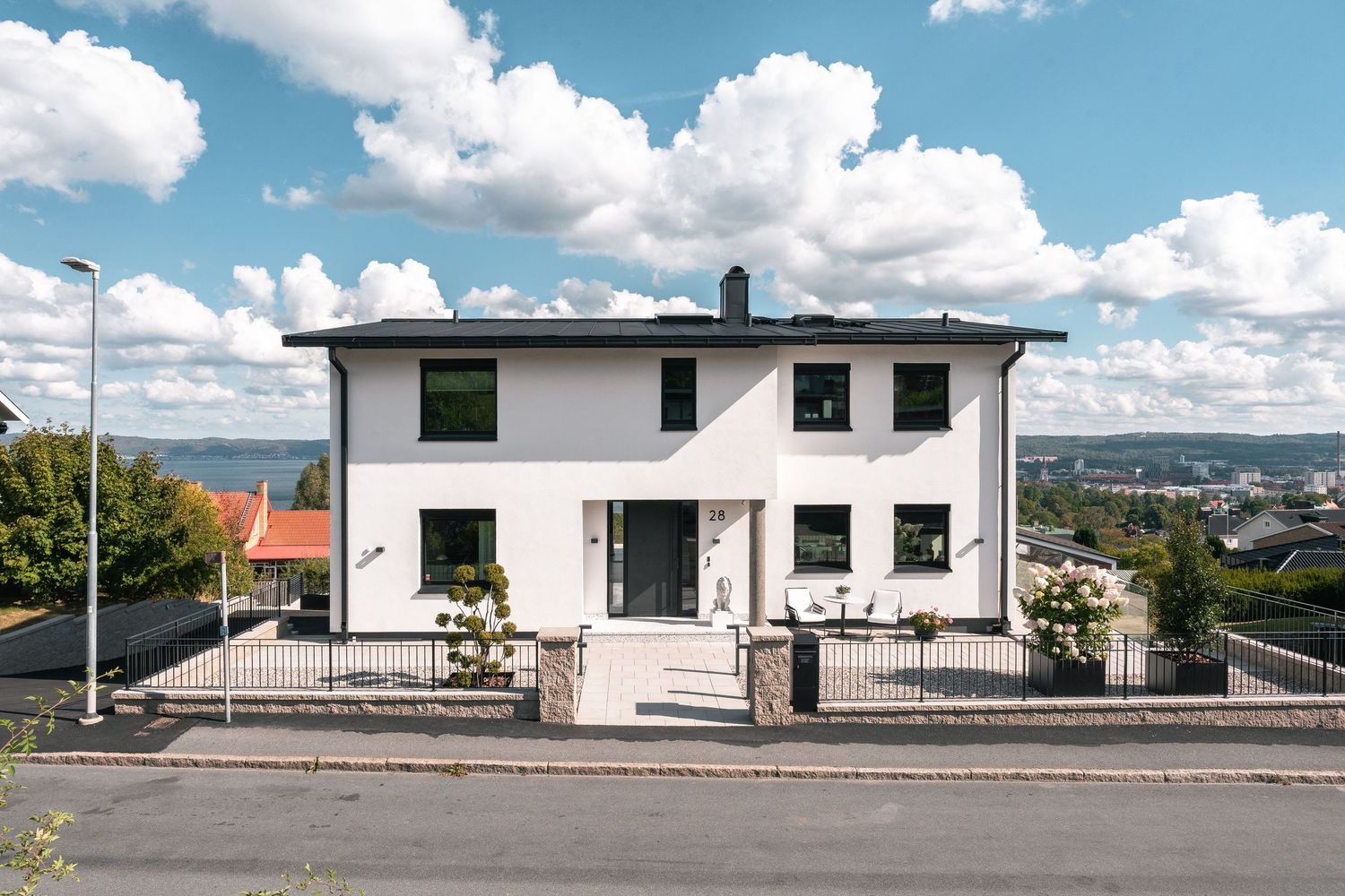 Bymarksgatan, modern bostadsfasad.