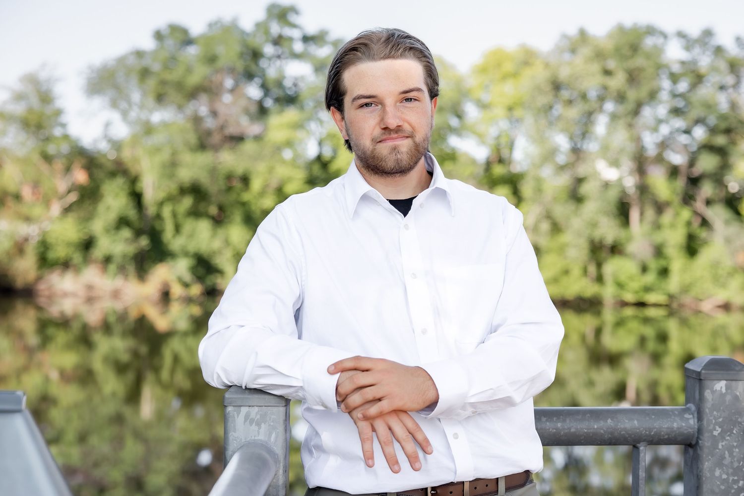 outdoor, riverside senior photo