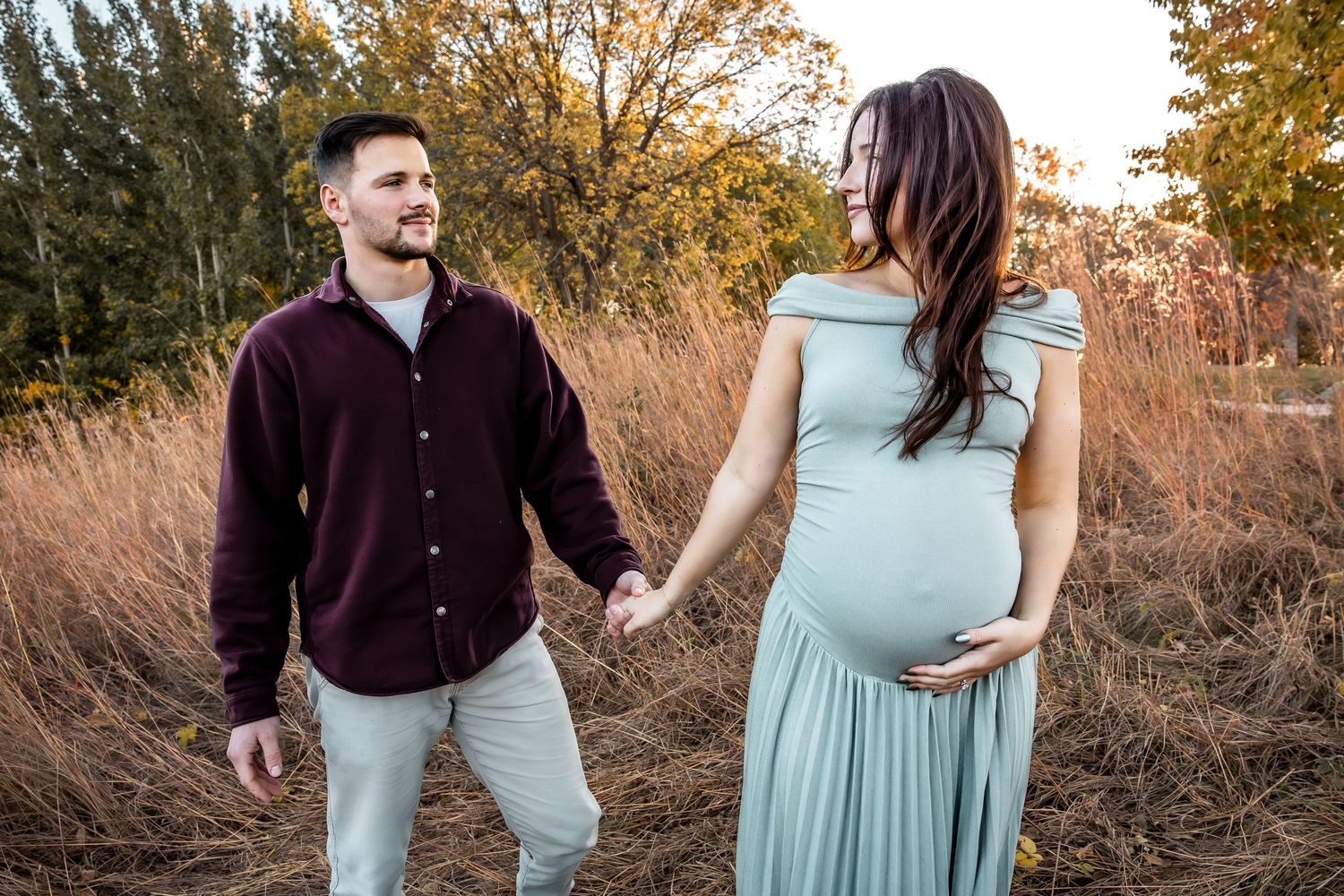 Outdoor Fall maternity photo