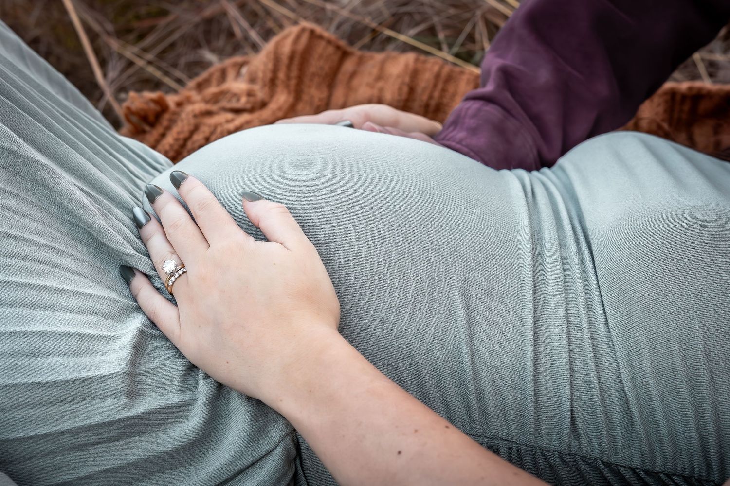 Outdoor Fall maternity photo