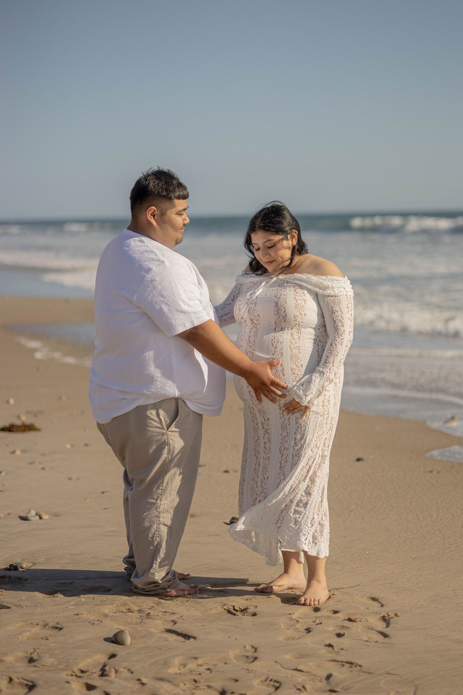 golden hour beach maternity session