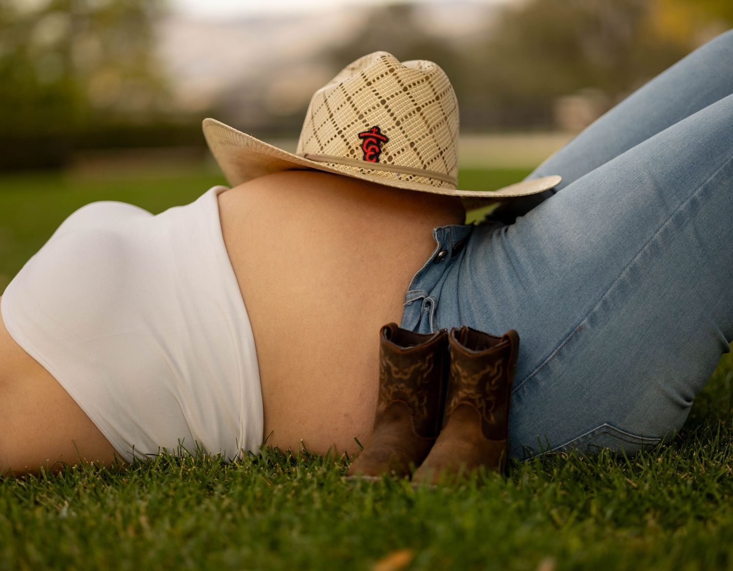 western themed maternity session