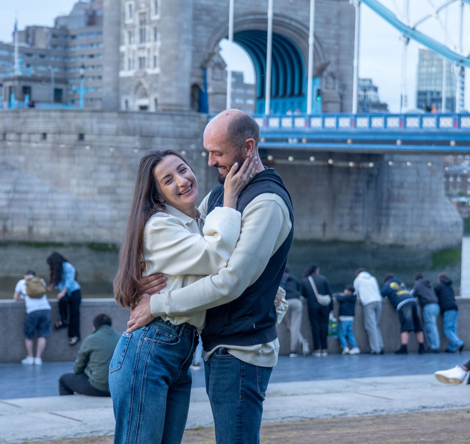 Surprise proposal by Tower Bridge in London, photographed by GGC Photography
