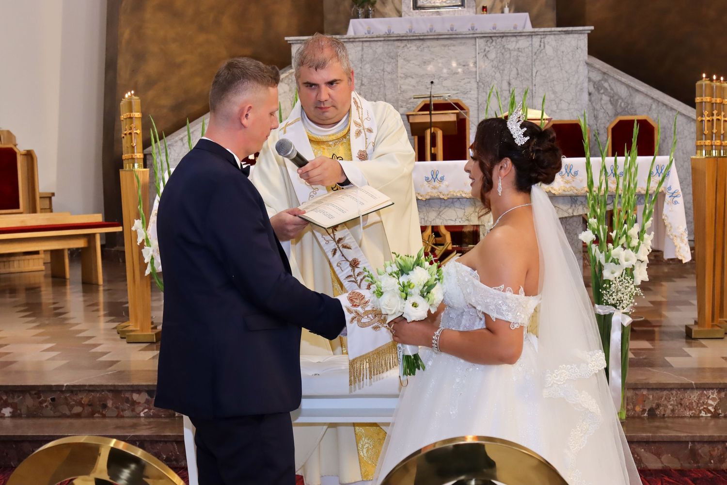 Brandusa and Lukas’s wedding, photographed by GGC Photography