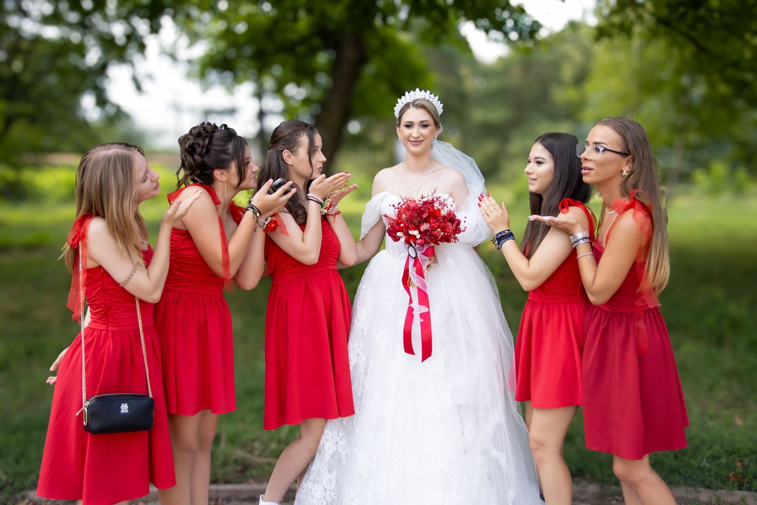 Adriana and Petru’s wedding, photographed by GGC Photography