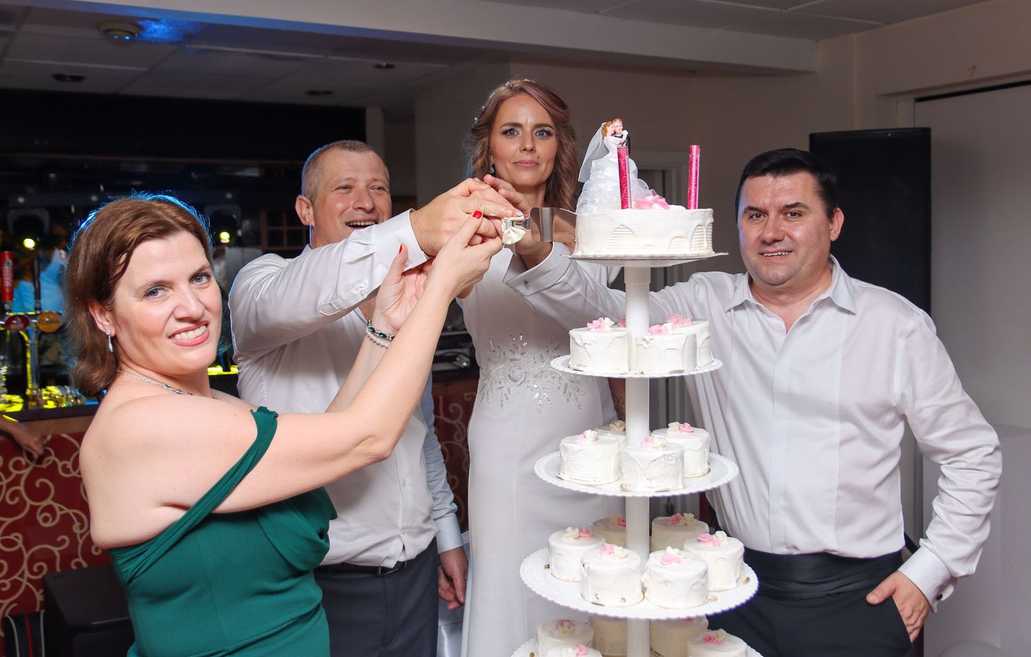 Romanian wedding at Crama Romaneasca, photographed by GGC Photography