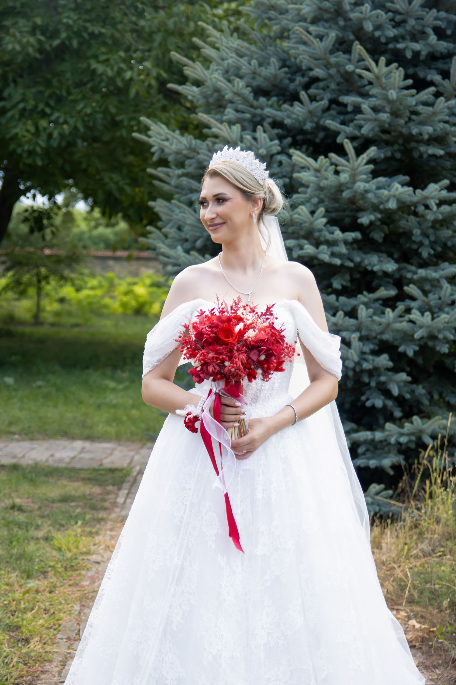 Adriana and Petru’s wedding, photographed by GGC Photography