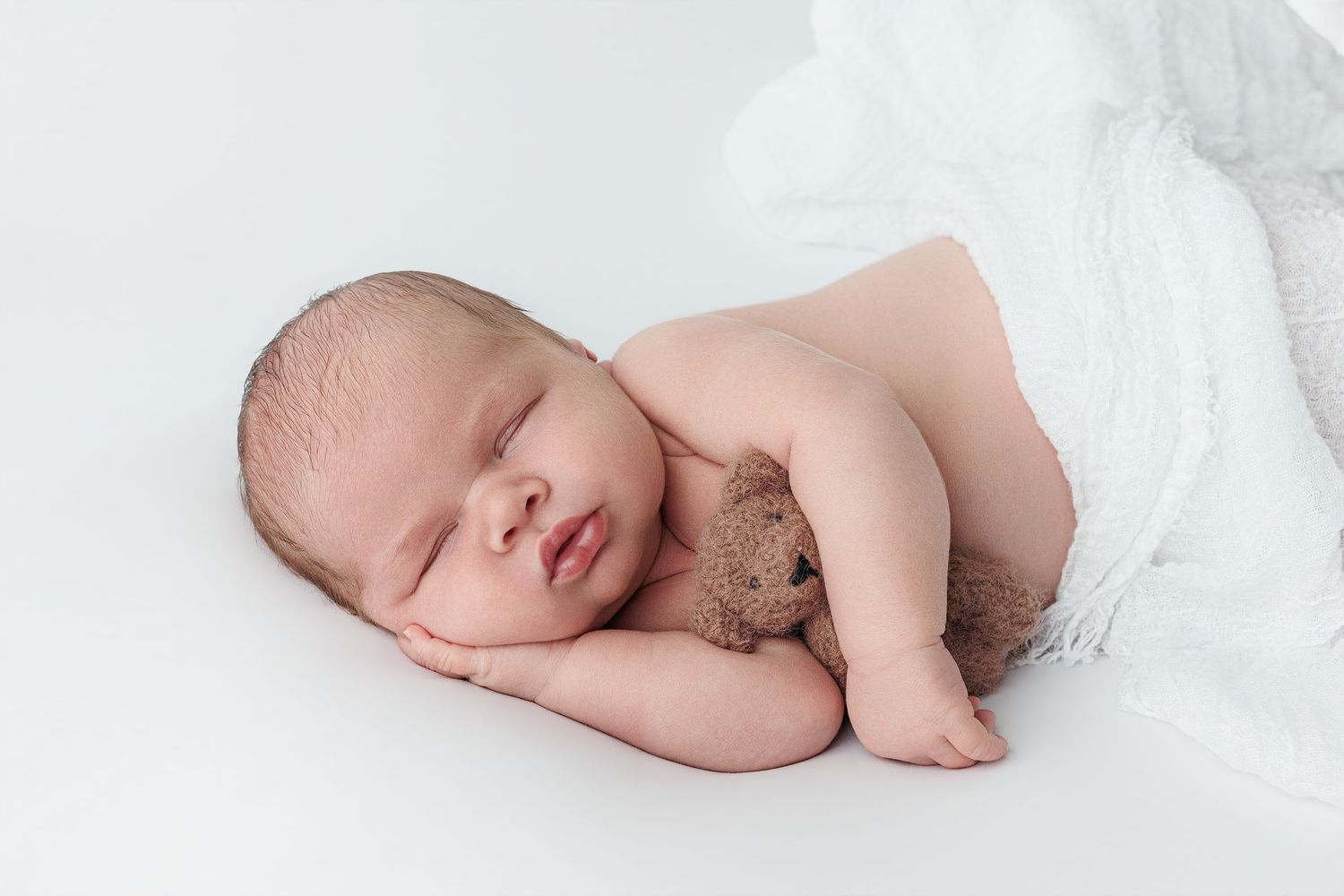 Newborn, baby, cake smash, children and family photographer in Ayr, Ayrshire – Amy Gray Photography.