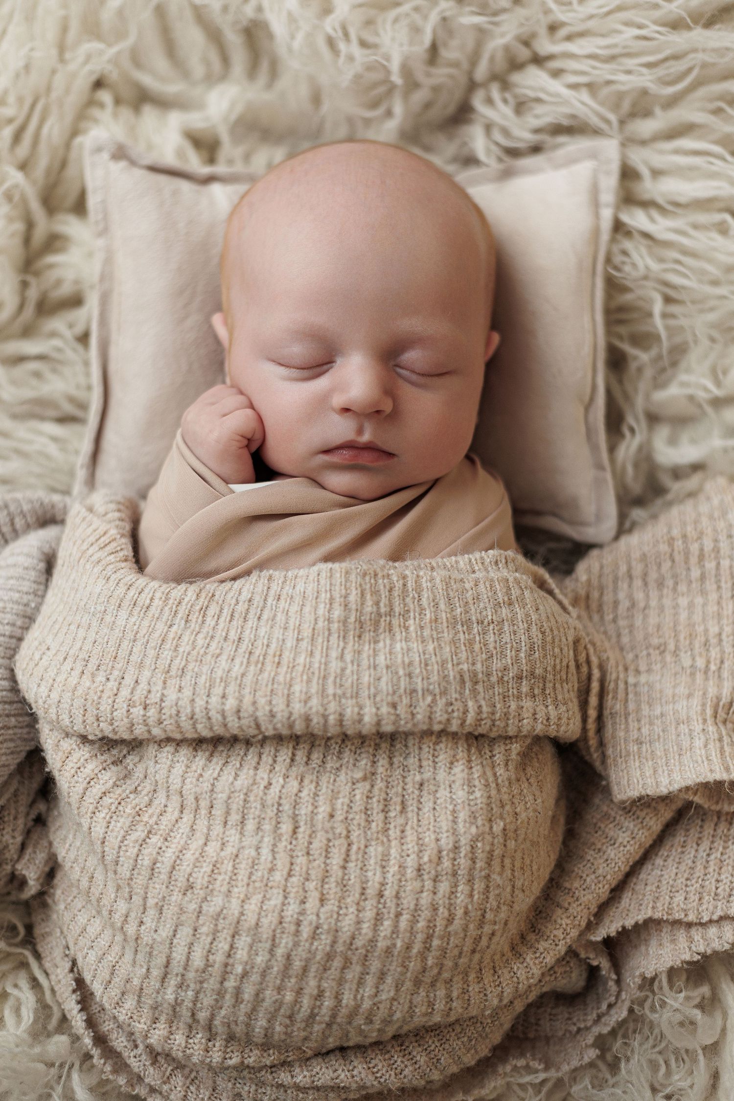 Newborn, baby, cake smash, children and family photographer in Ayr, Ayrshire – Amy Gray Photography.