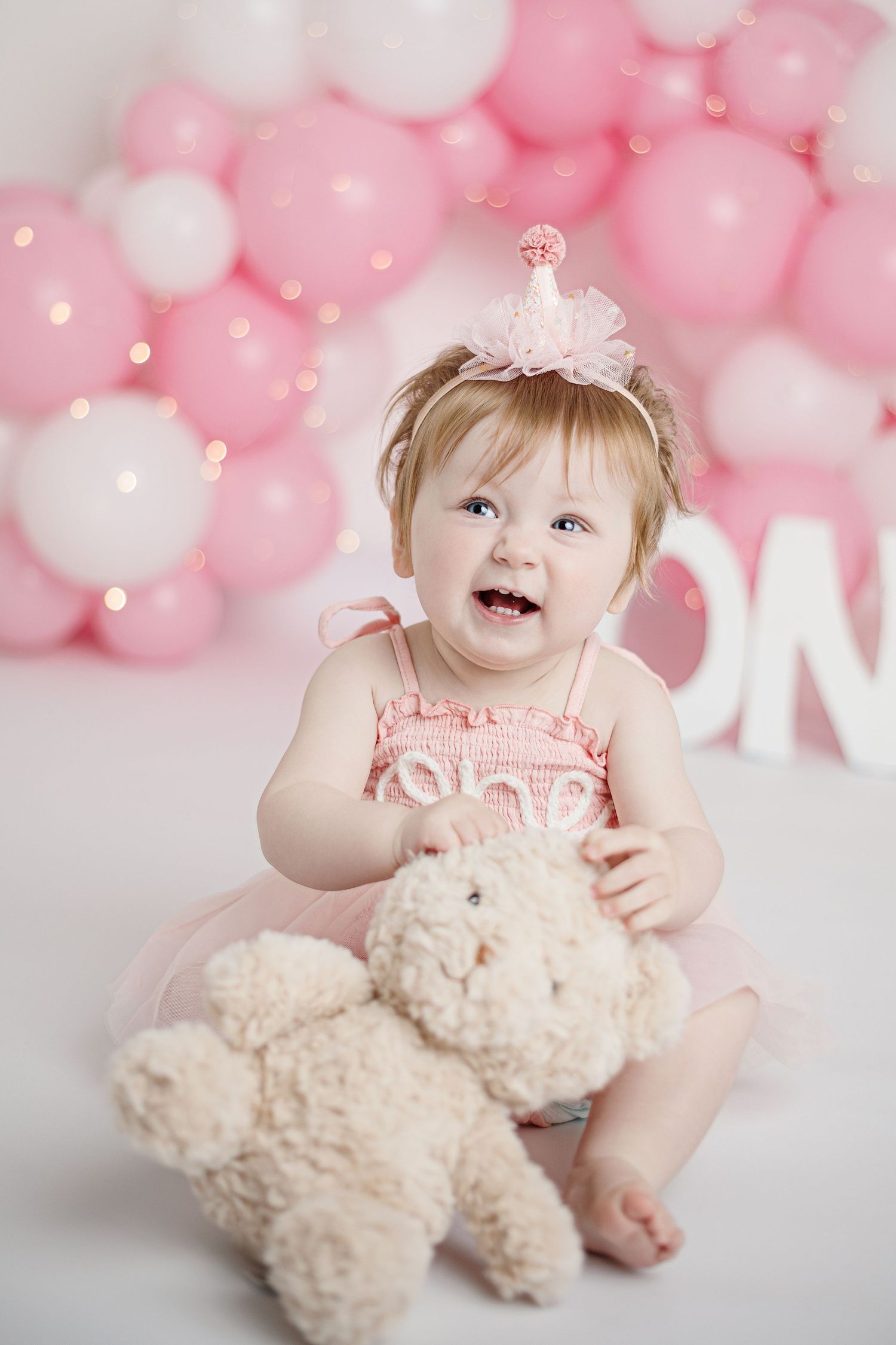 Newborn, baby, cake smash, children and family photographer in Ayr, Ayrshire – Amy Gray Photography.