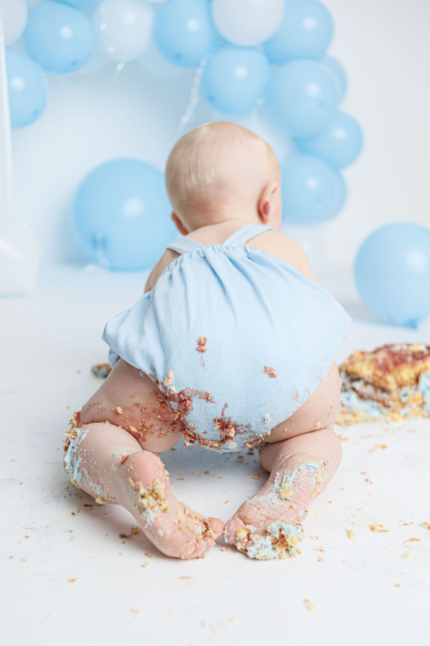 Newborn, baby, cake smash, children and family photographer in Ayr, Ayrshire – Amy Gray Photography.