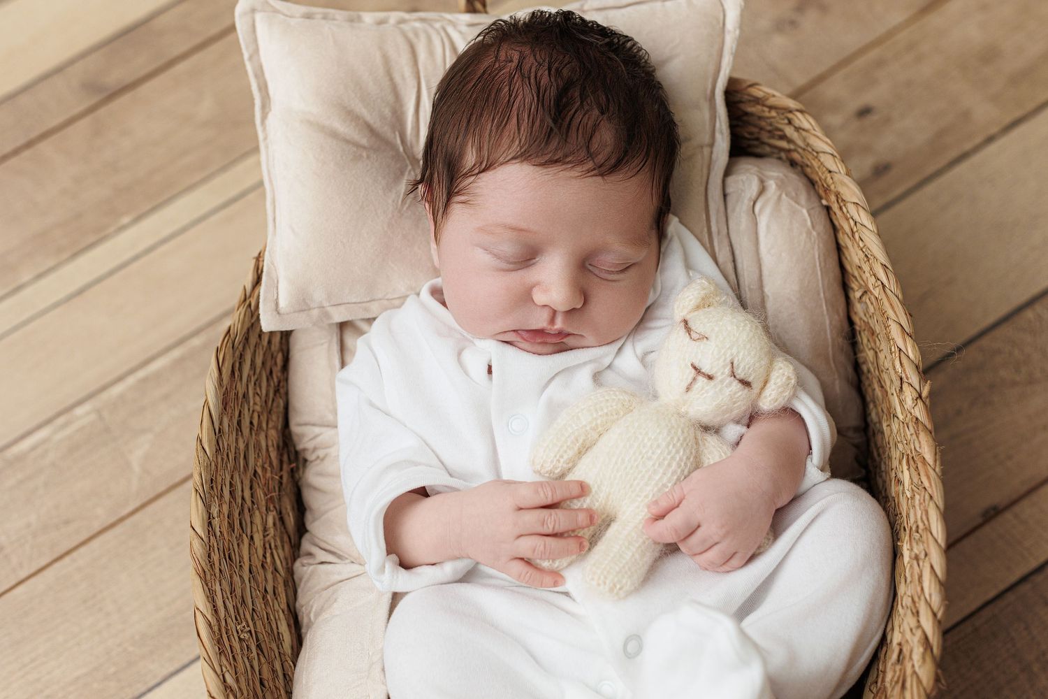 Newborn, baby, cake smash, children and family photographer in Ayr, Ayrshire – Amy Gray Photography.