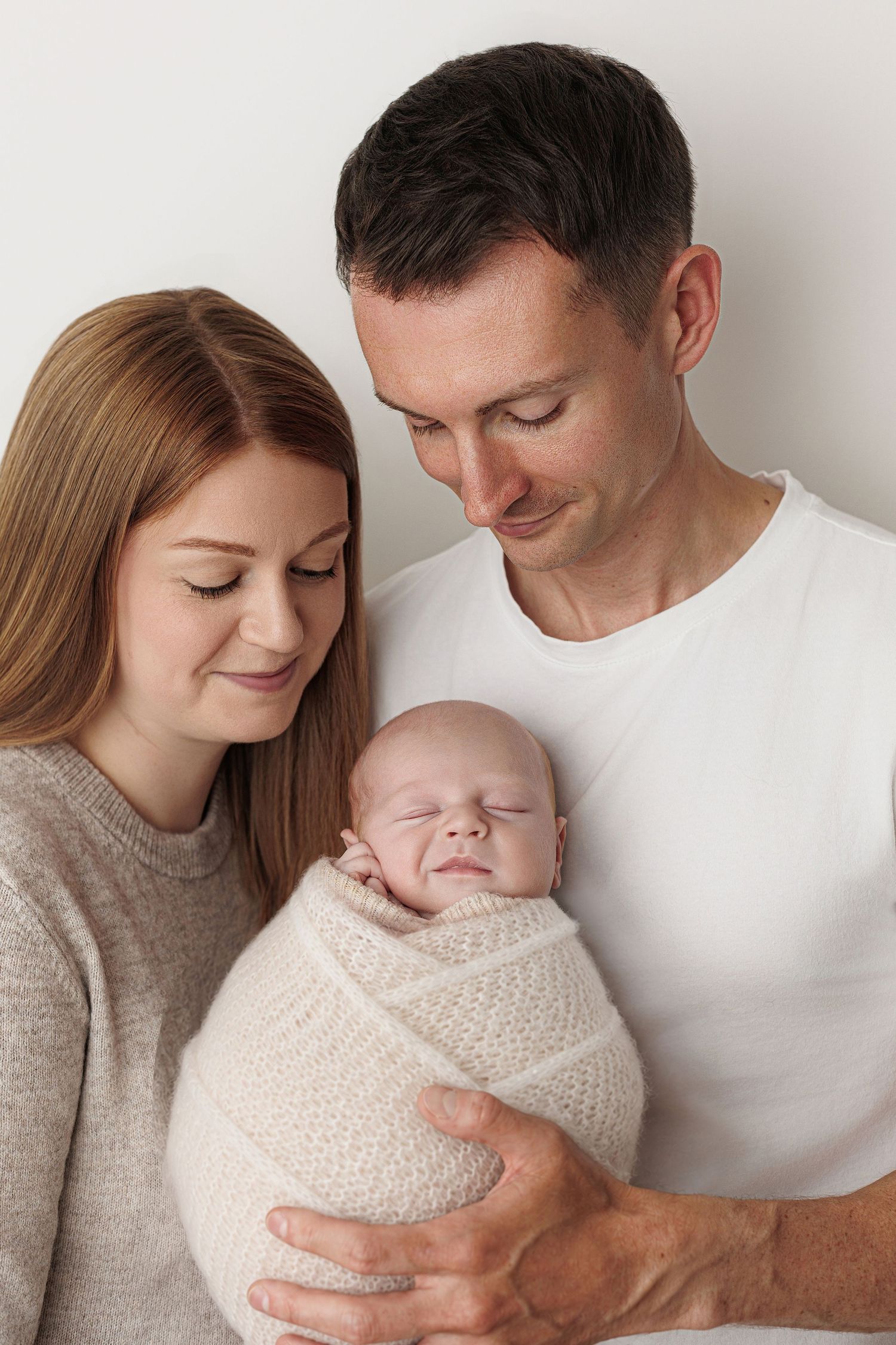 Newborn, baby, cake smash, children and family photographer in Ayr, Ayrshire – Amy Gray Photography.