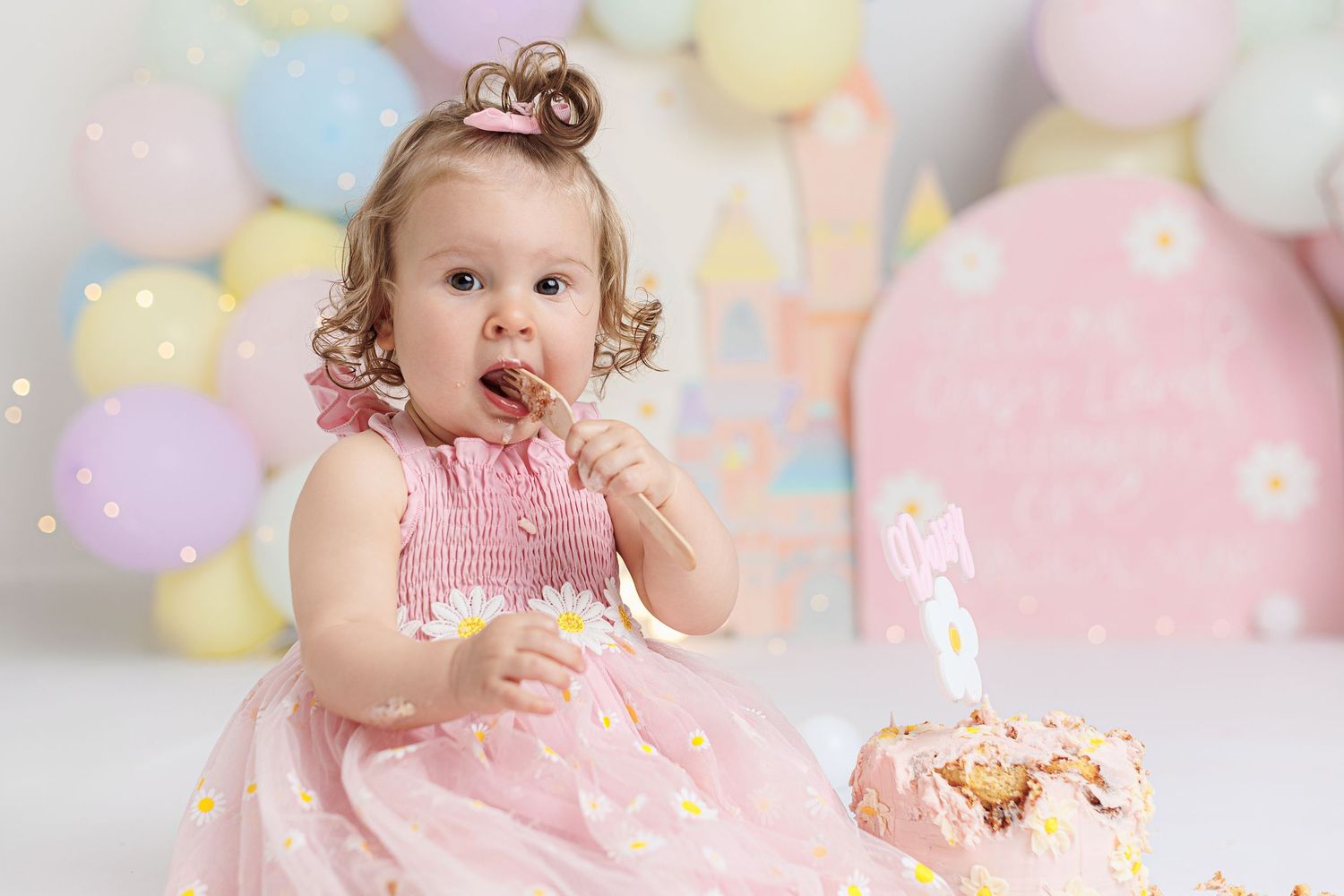 Newborn, baby, cake smash, children and family photographer in Ayr, Ayrshire – Amy Gray Photography.