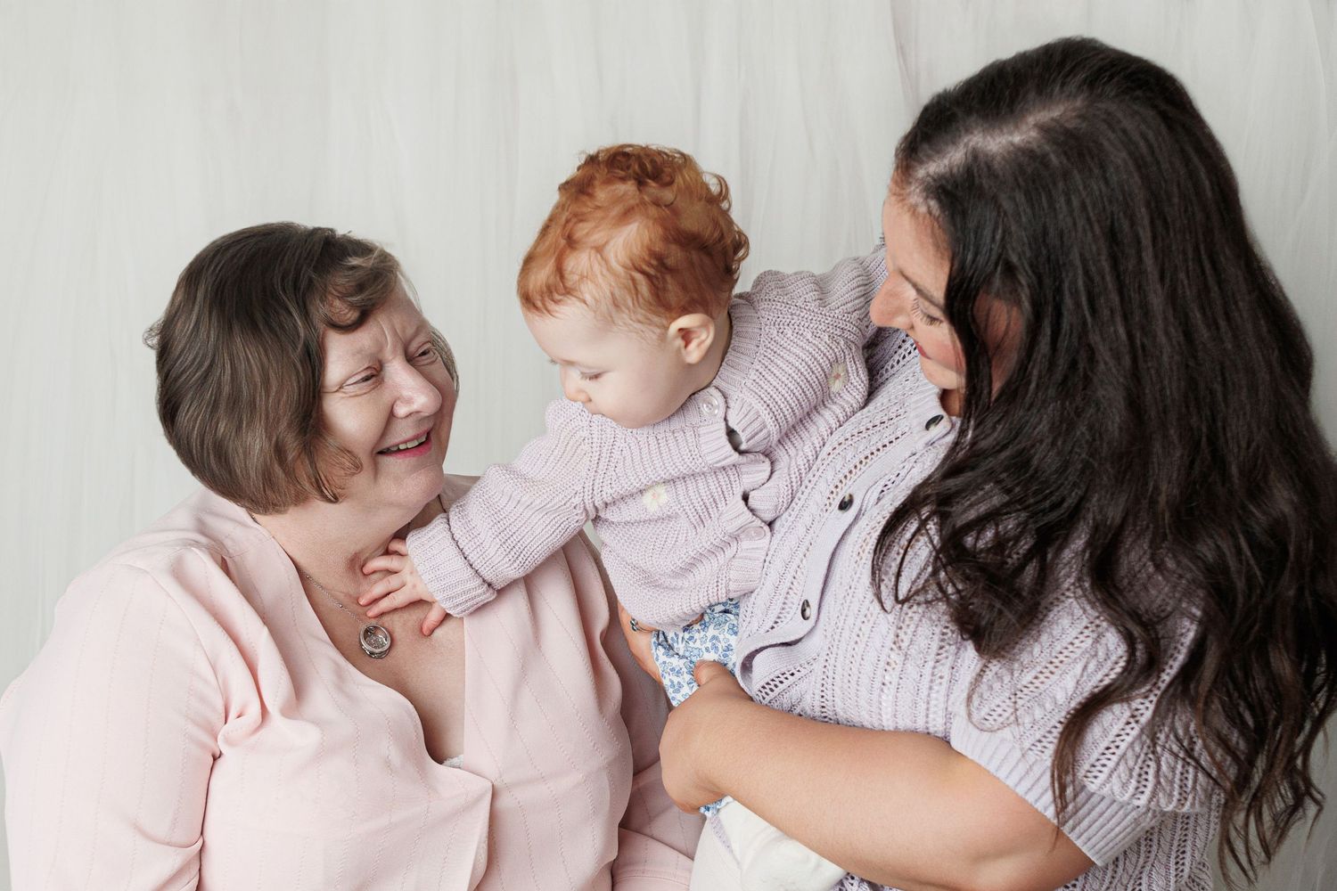 Newborn, baby, cake smash, children and family photographer in Ayr, Ayrshire – Amy Gray Photography.