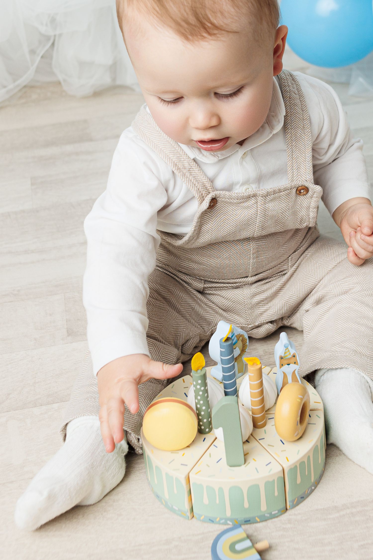 Newborn, baby, cake smash, children and family photographer in Ayr, Ayrshire – Amy Gray Photography.
