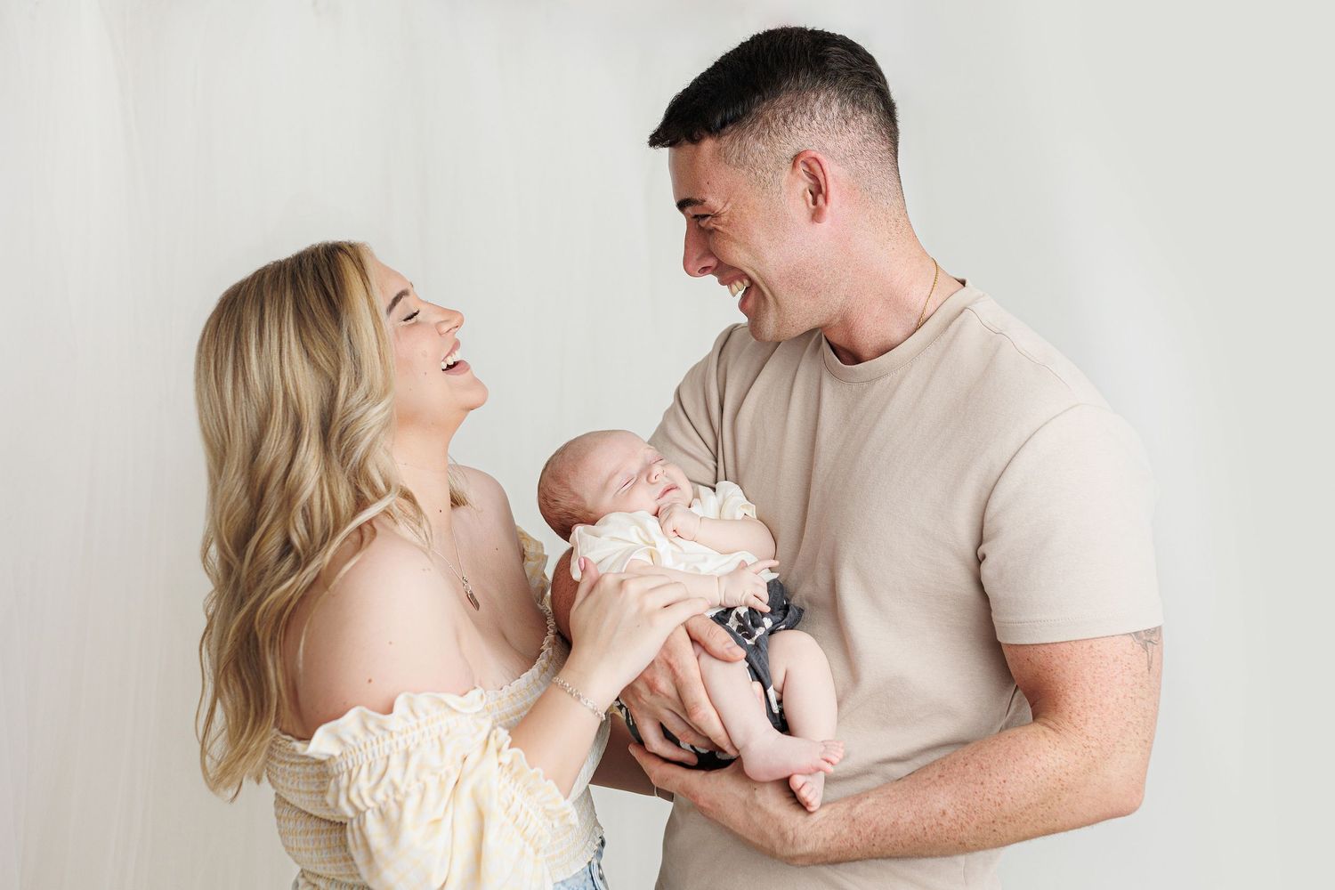 Newborn, baby, cake smash, children and family photographer in Ayr, Ayrshire – Amy Gray Photography.