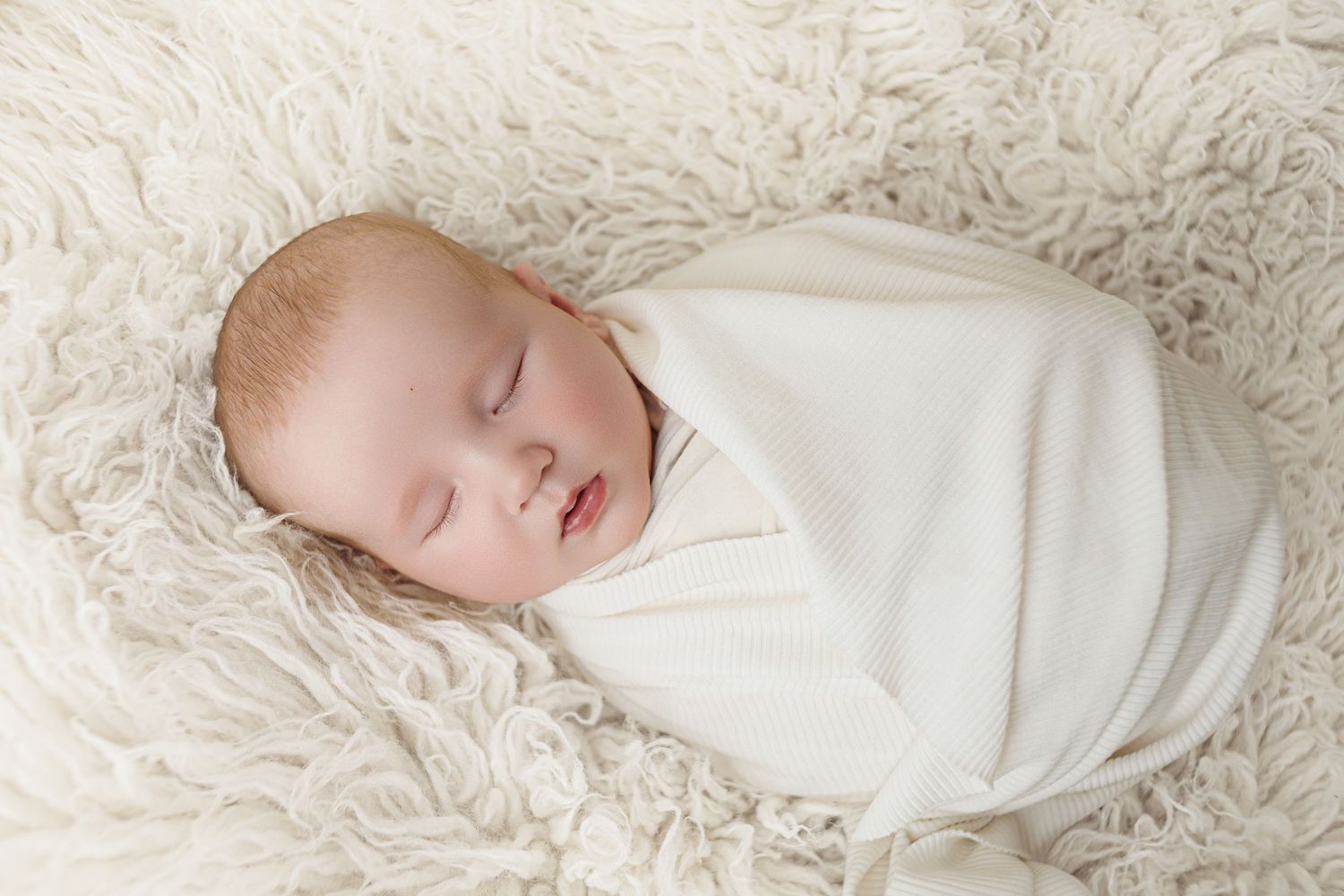 Newborn, baby, cake smash, children and family photographer in Ayr, Ayrshire – Amy Gray Photography.