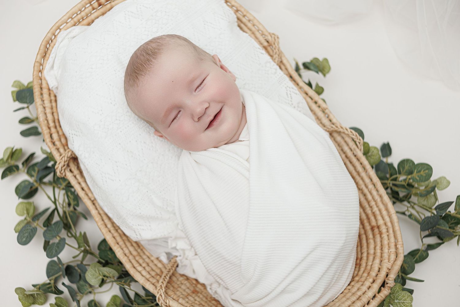 Newborn, baby, cake smash, children and family photographer in Ayr, Ayrshire – Amy Gray Photography.