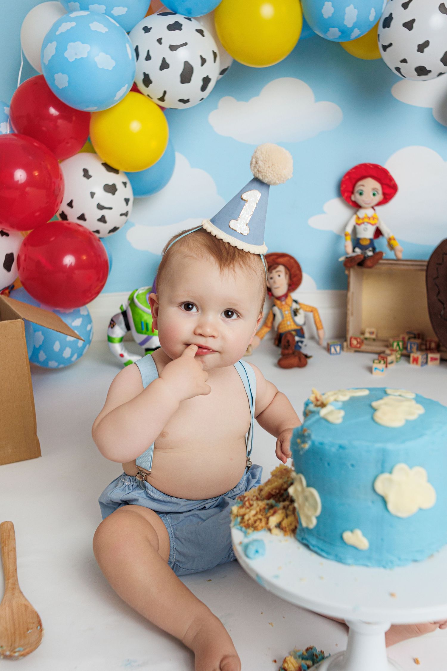 Newborn, baby, cake smash, children and family photographer in Ayr, Ayrshire – Amy Gray Photography.