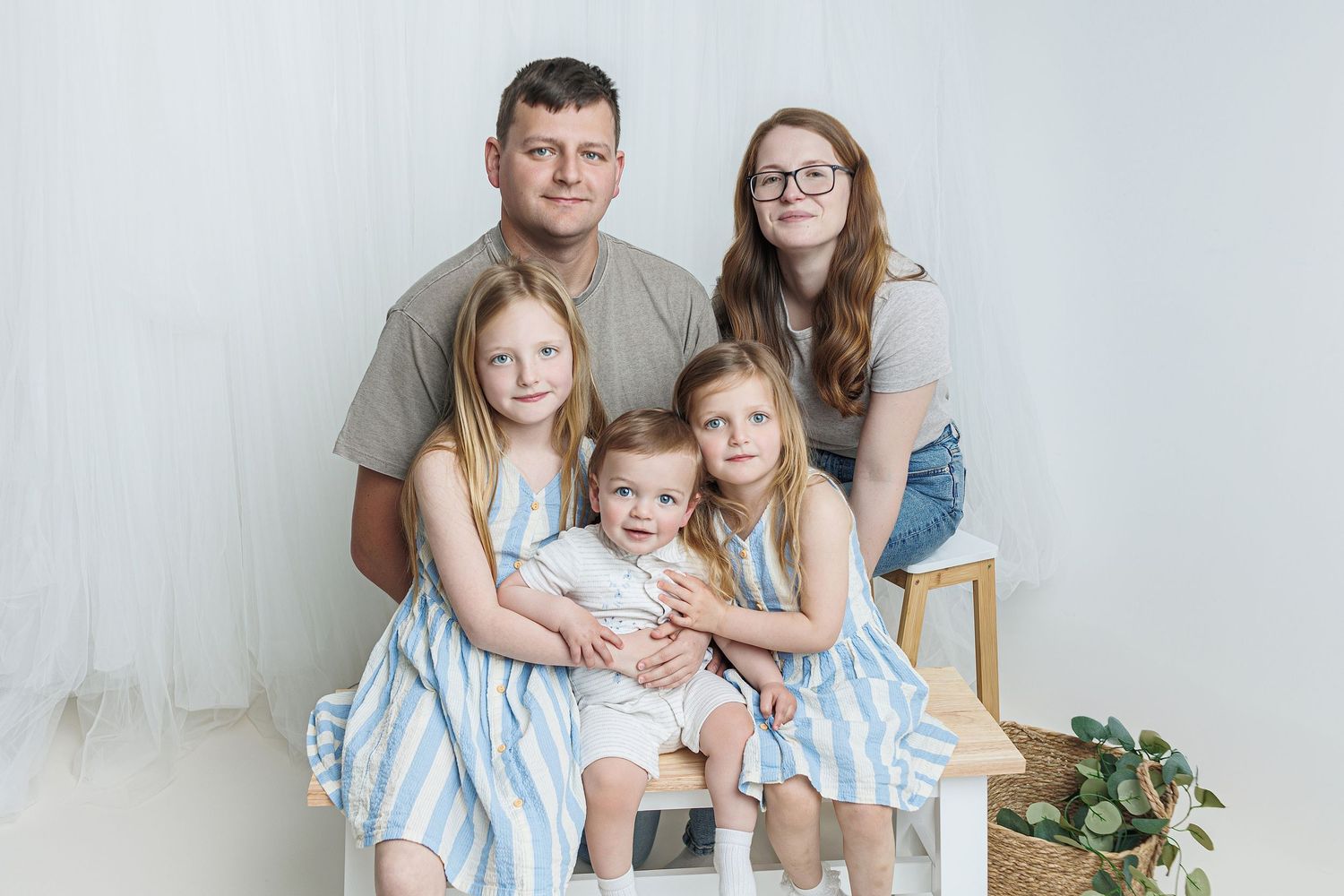 Newborn, baby, cake smash, children and family photographer in Ayr, Ayrshire – Amy Gray Photography.