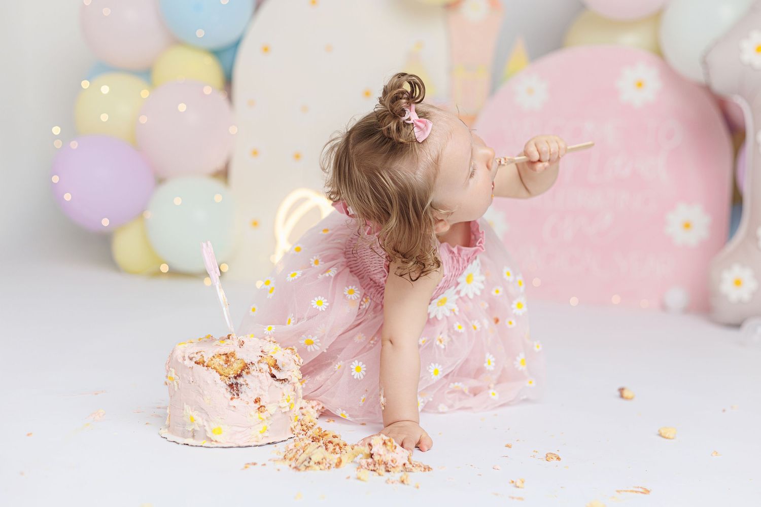 Newborn, baby, cake smash, children and family photographer in Ayr, Ayrshire – Amy Gray Photography.
