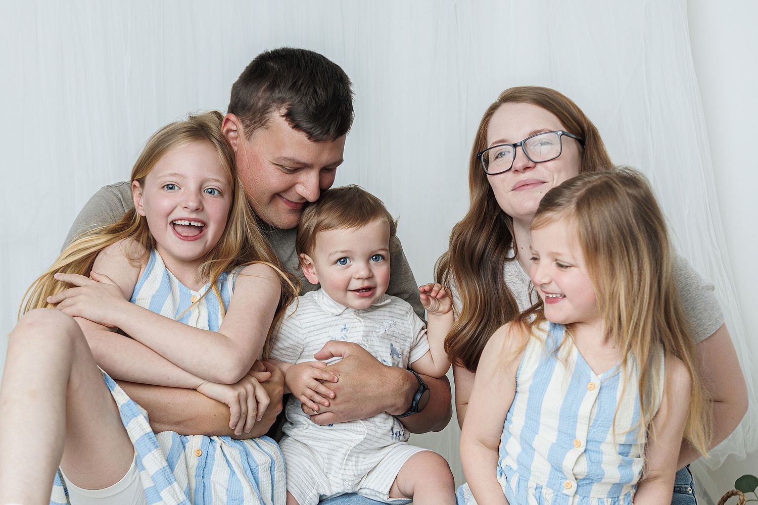 Newborn, baby, cake smash, children and family photographer in Ayr, Ayrshire – Amy Gray Photography.