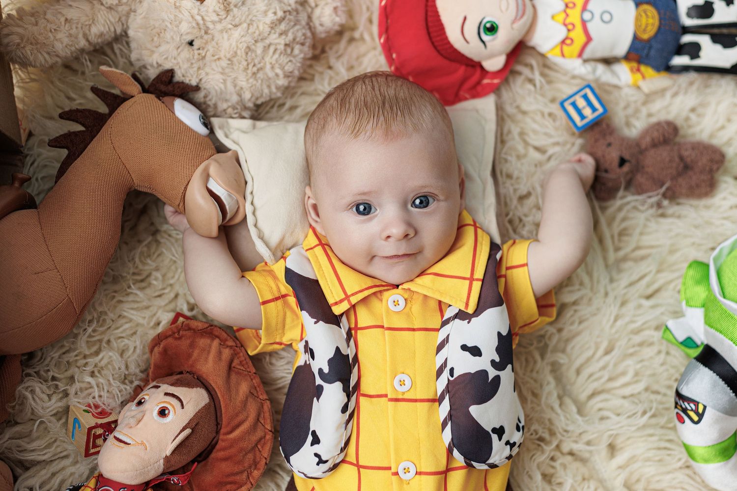 Newborn, baby, cake smash, children and family photographer in Ayr, Ayrshire – Amy Gray Photography.