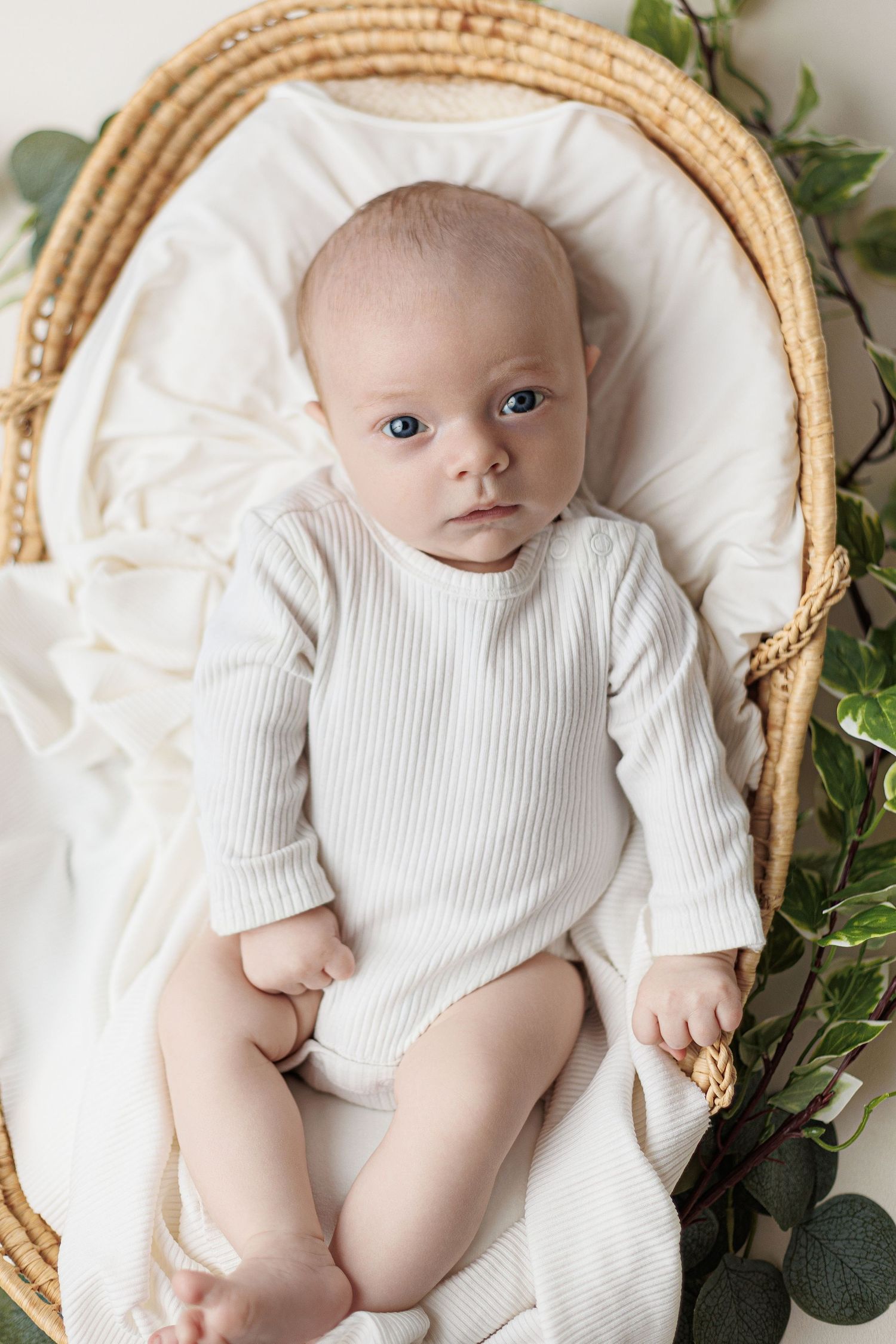 Newborn, baby, cake smash, children and family photographer in Ayr, Ayrshire – Amy Gray Photography.