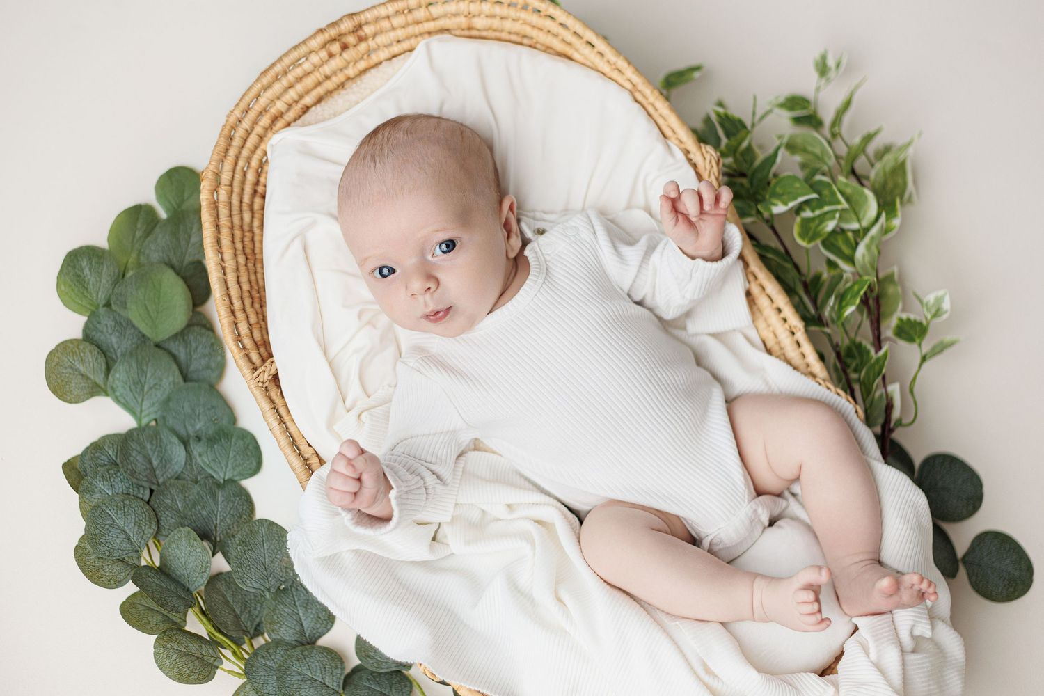 Newborn, baby, cake smash, children and family photographer in Ayr, Ayrshire – Amy Gray Photography.