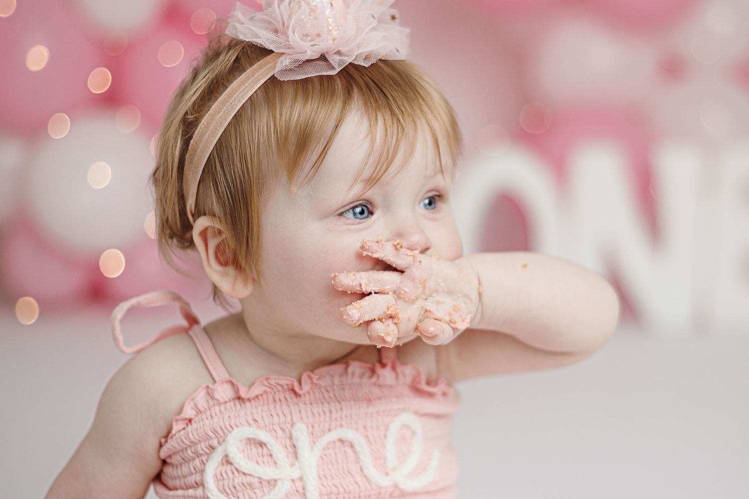 Newborn, baby, cake smash, children and family photographer in Ayr, Ayrshire – Amy Gray Photography.