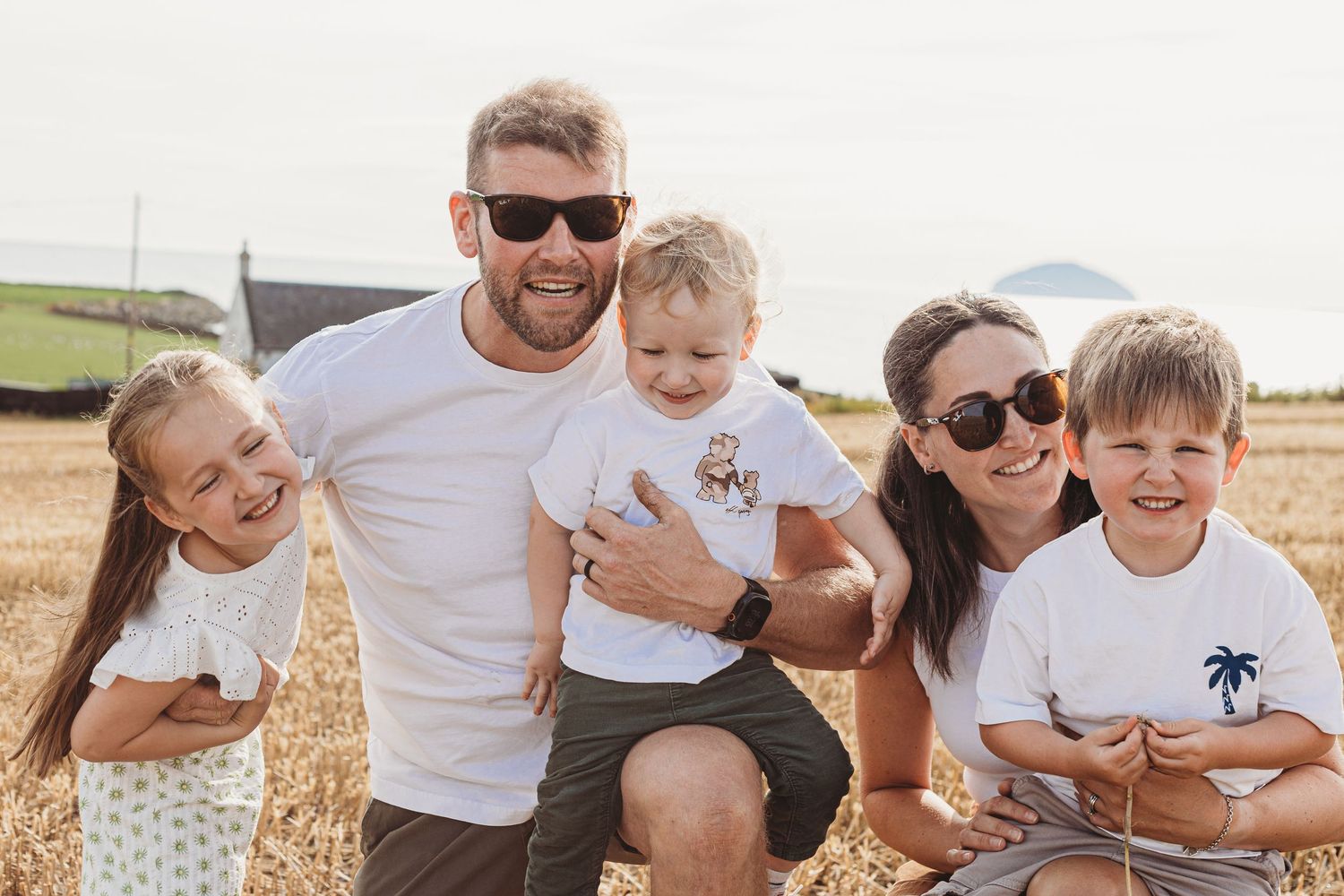 Newborn, baby, cake smash, children and family photographer in Ayr, Ayrshire – Amy Gray Photography.