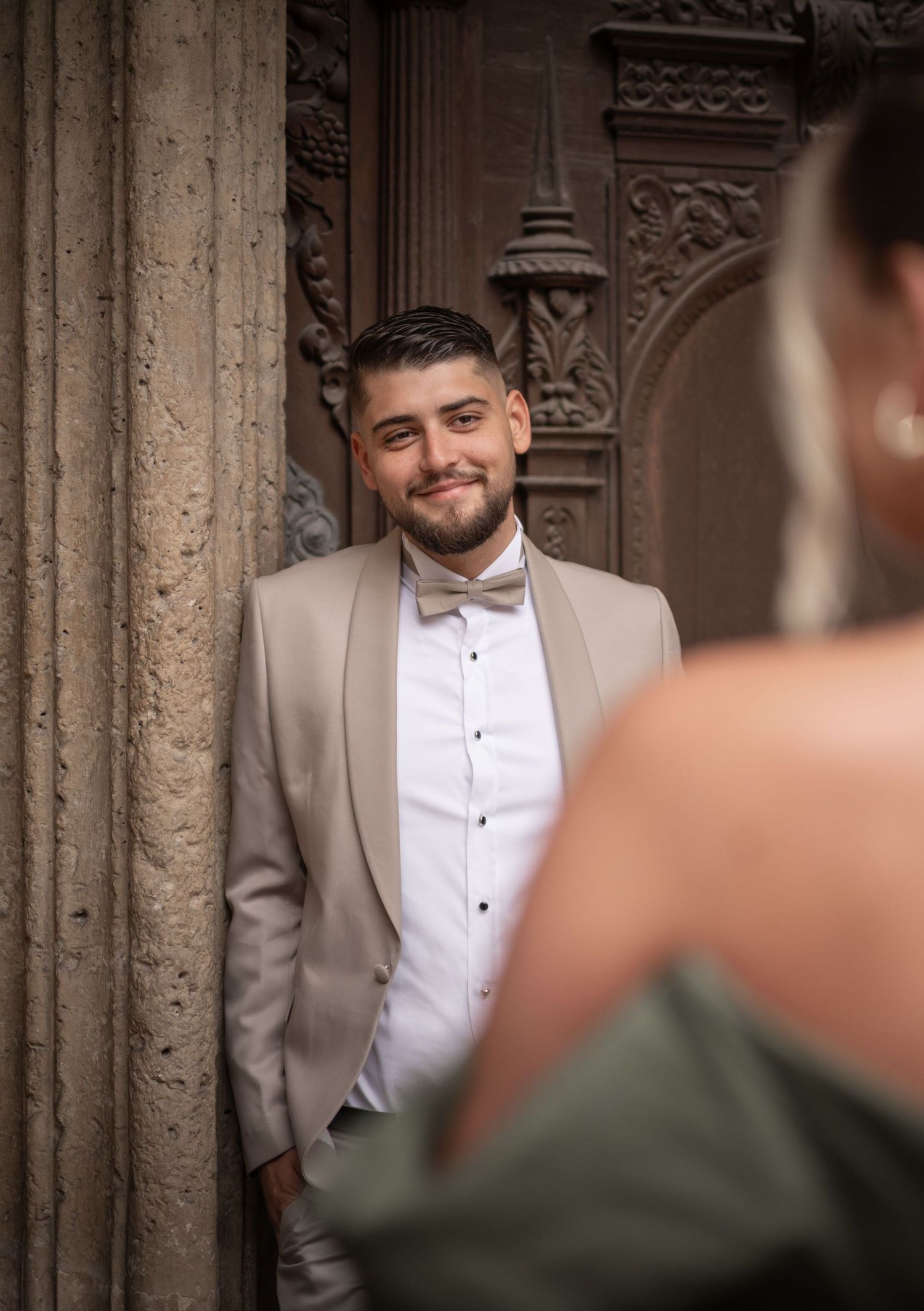 Emotionale Hochzeitsfotografie in Ulm und Neu-Ulm – natürliche Aufnahmen der Trauung und unvergessliche Brautpaarfotos von Polly Foto.
