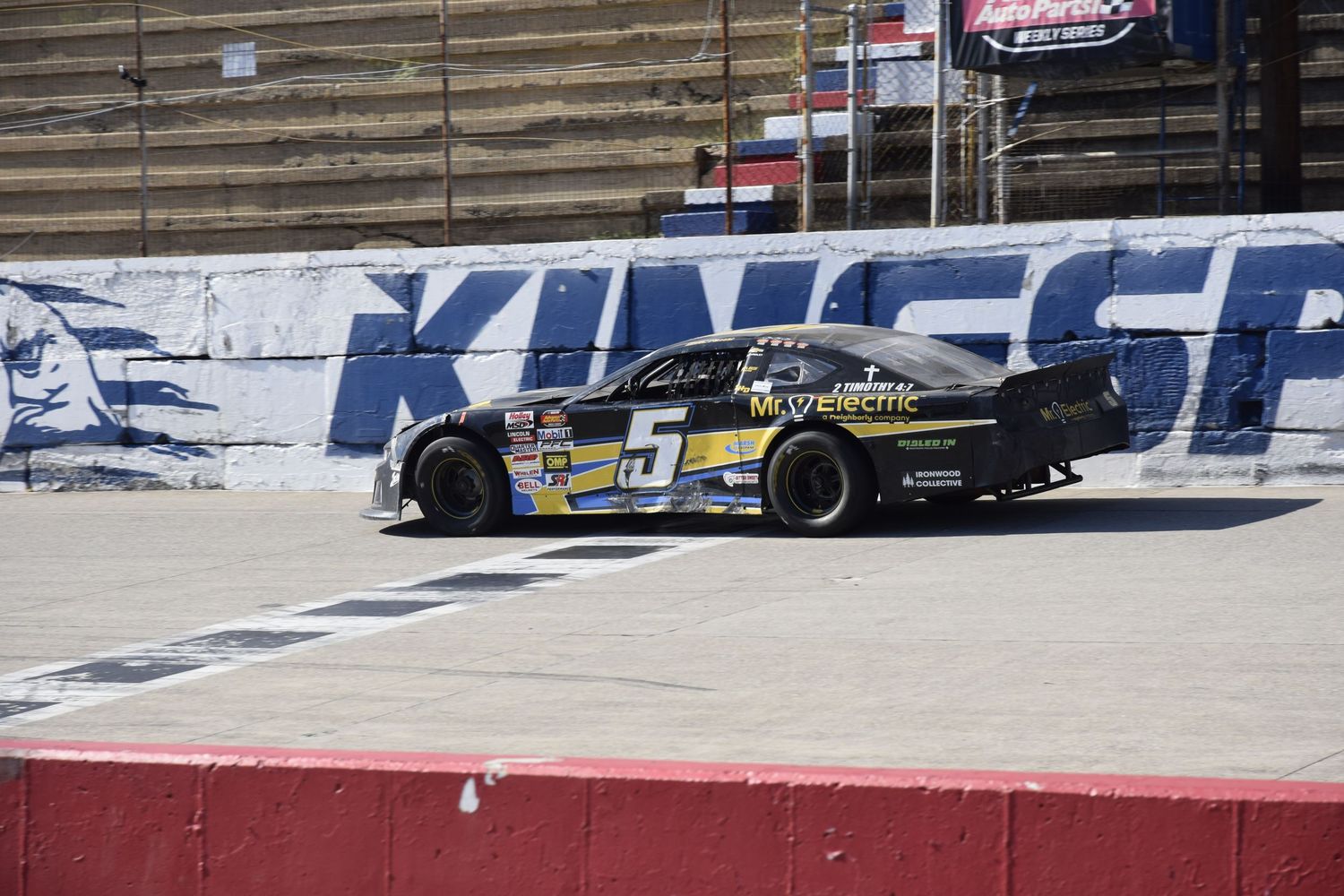 KF Media General Admission Raceday at Kingsport Speedway  Ethan Boyles Photography