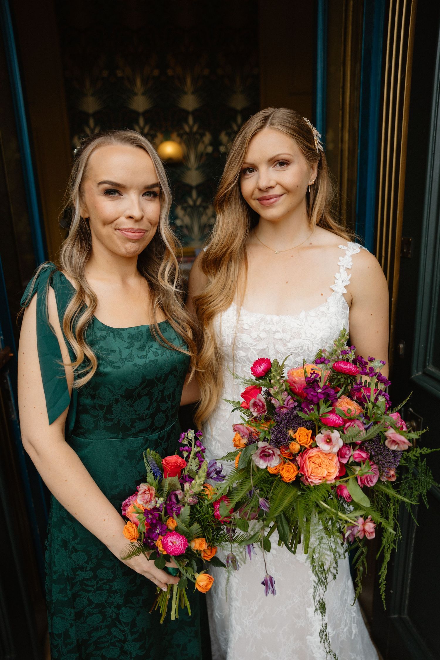 wedding photo bridesmaid