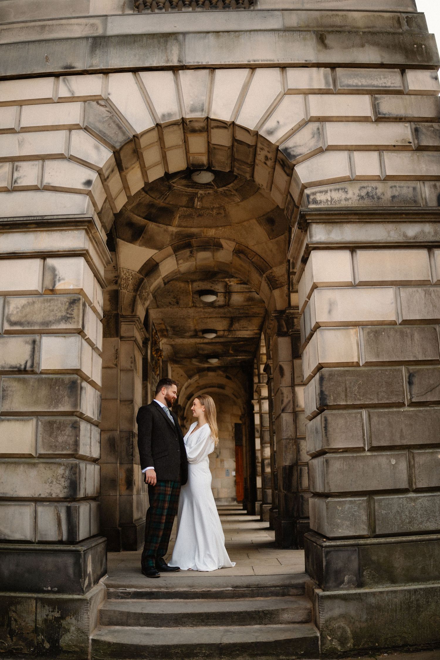 Bride and groom photoshoot in Edinburgh Scotland