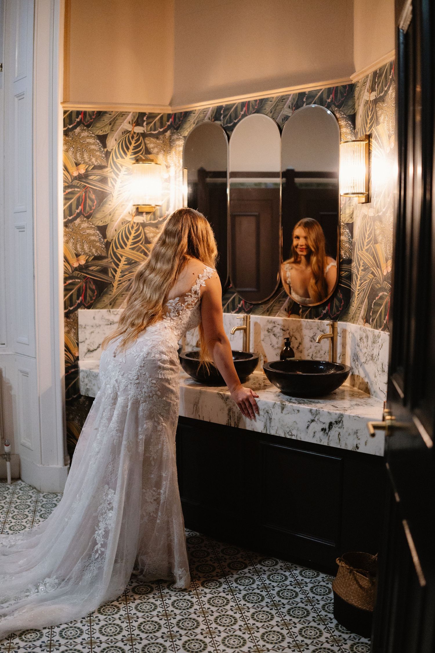 wedding photo bride