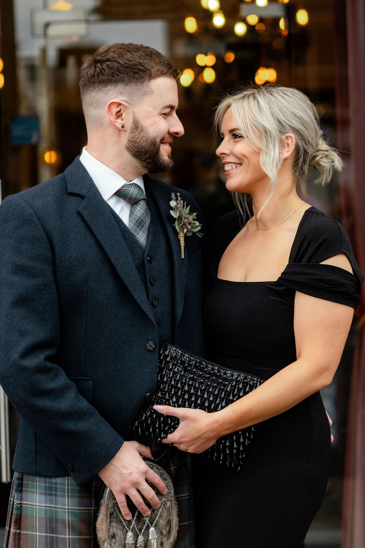 romantic guest wedding photos