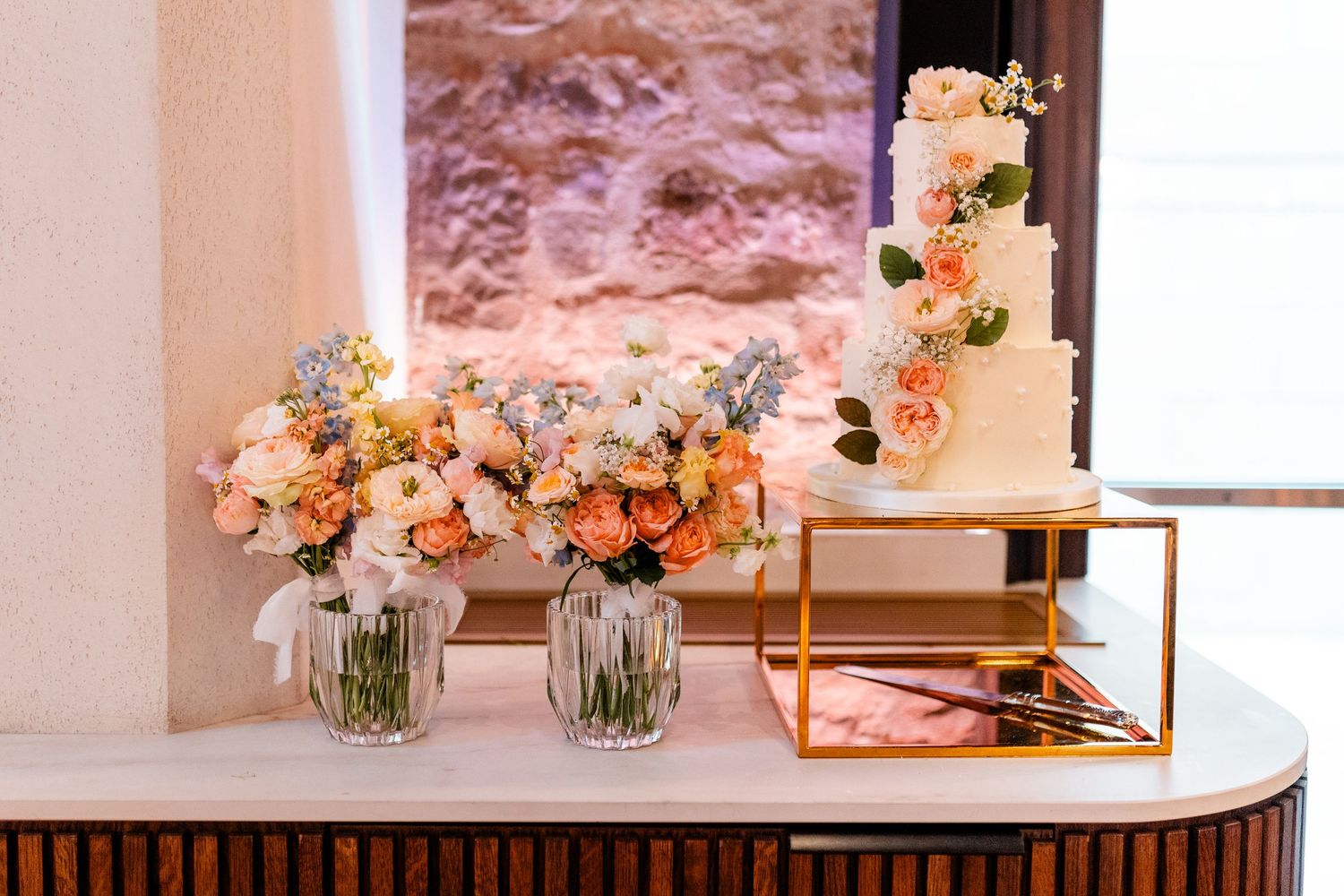 Wedding  flowers and cake, Virgin hotel in Edinburgh City Scotland