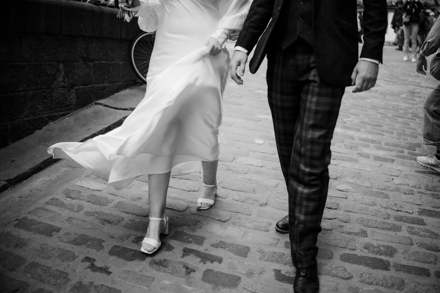 city walk Wedding Edinburgh Victoria Street Scotland